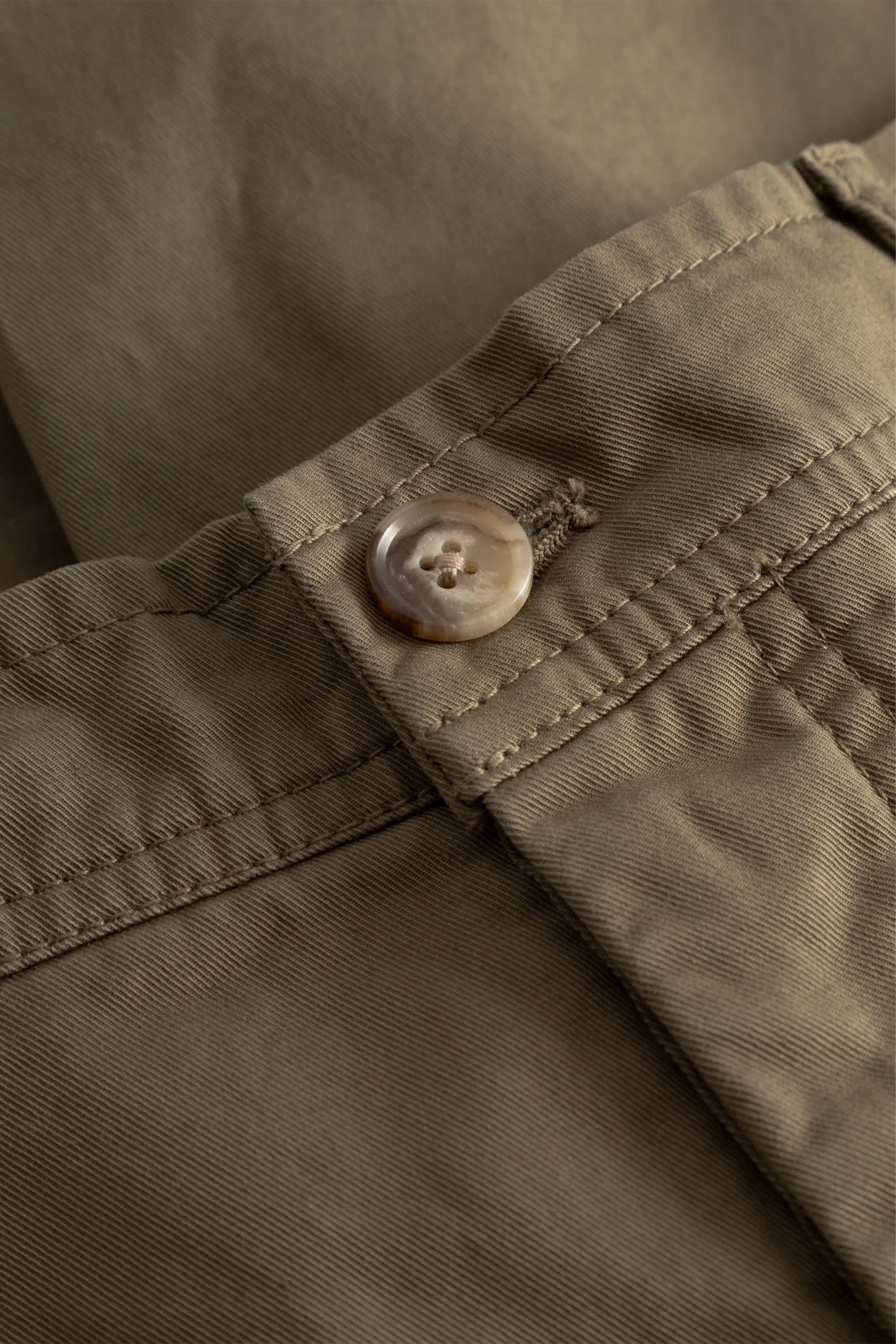 Kvitfjell Relaxed Cotton Twill Short Olive Night