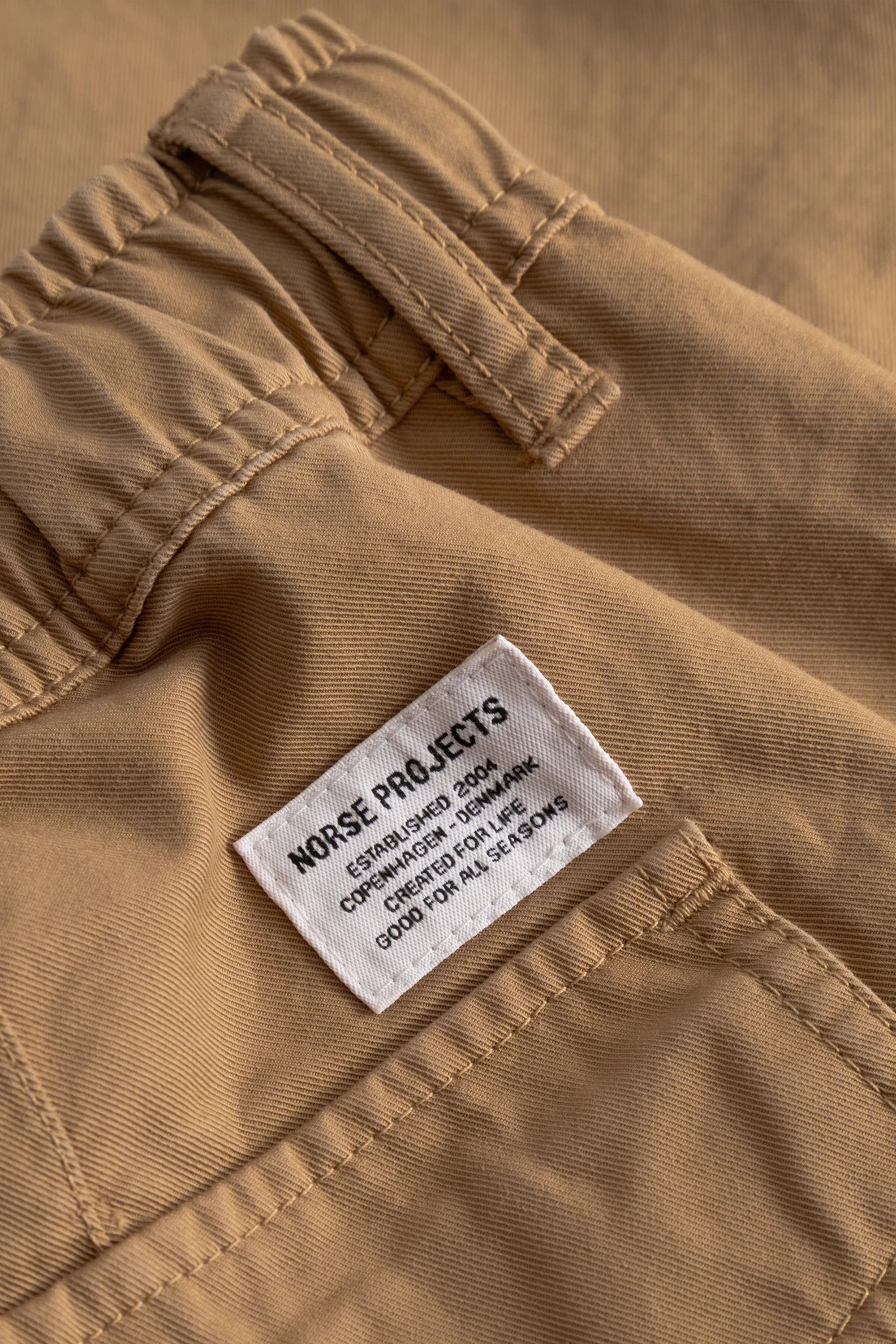 Kvitfjell Relaxed Cotton Twill Short Walnut