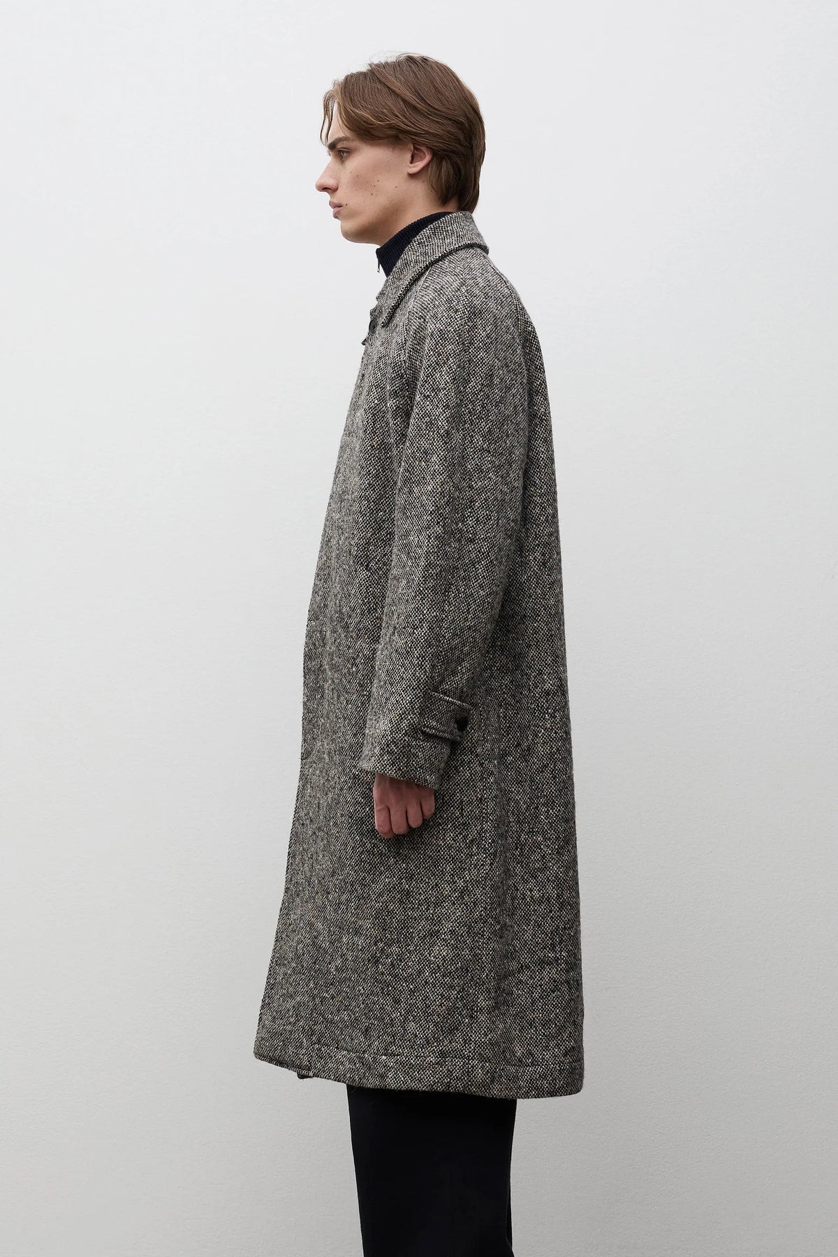 Reilstad Donegal Wool Balmacaan Raglan Coat Charcoal Melange_4