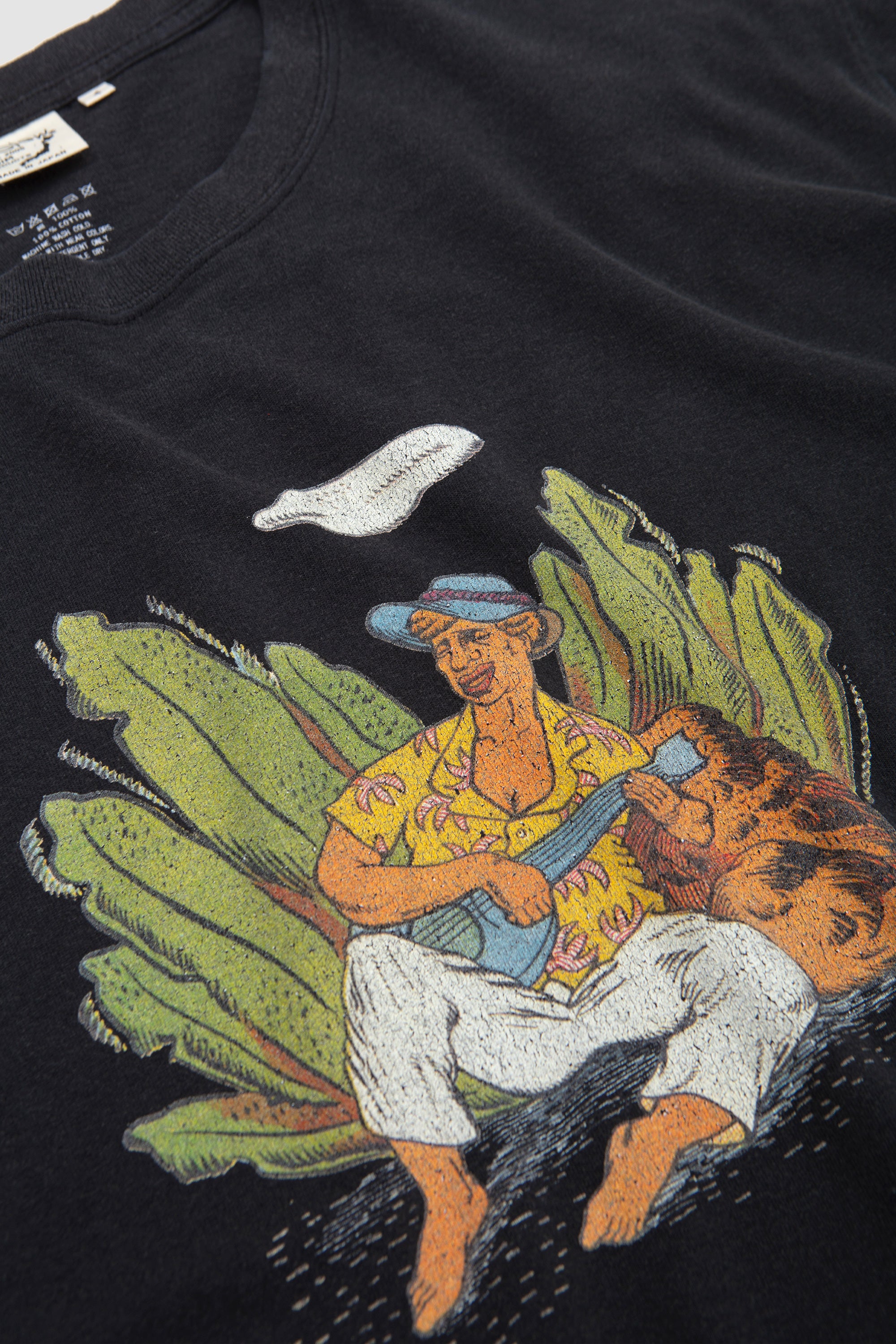 Vintage Fade Hawaiian T-Shirt Graphic_2 Black_2