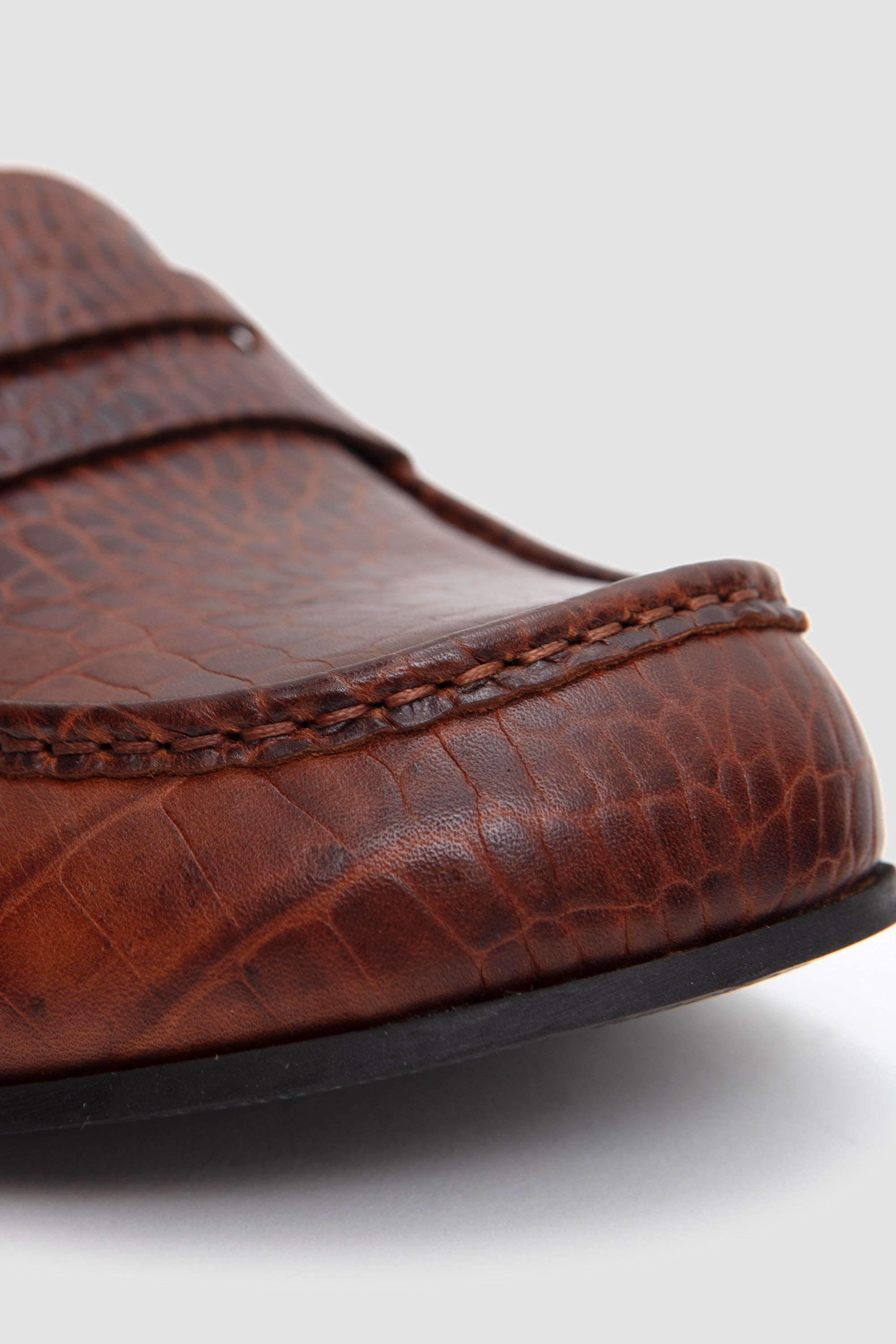 079 Mocassin Crocodile Mud Brown_4