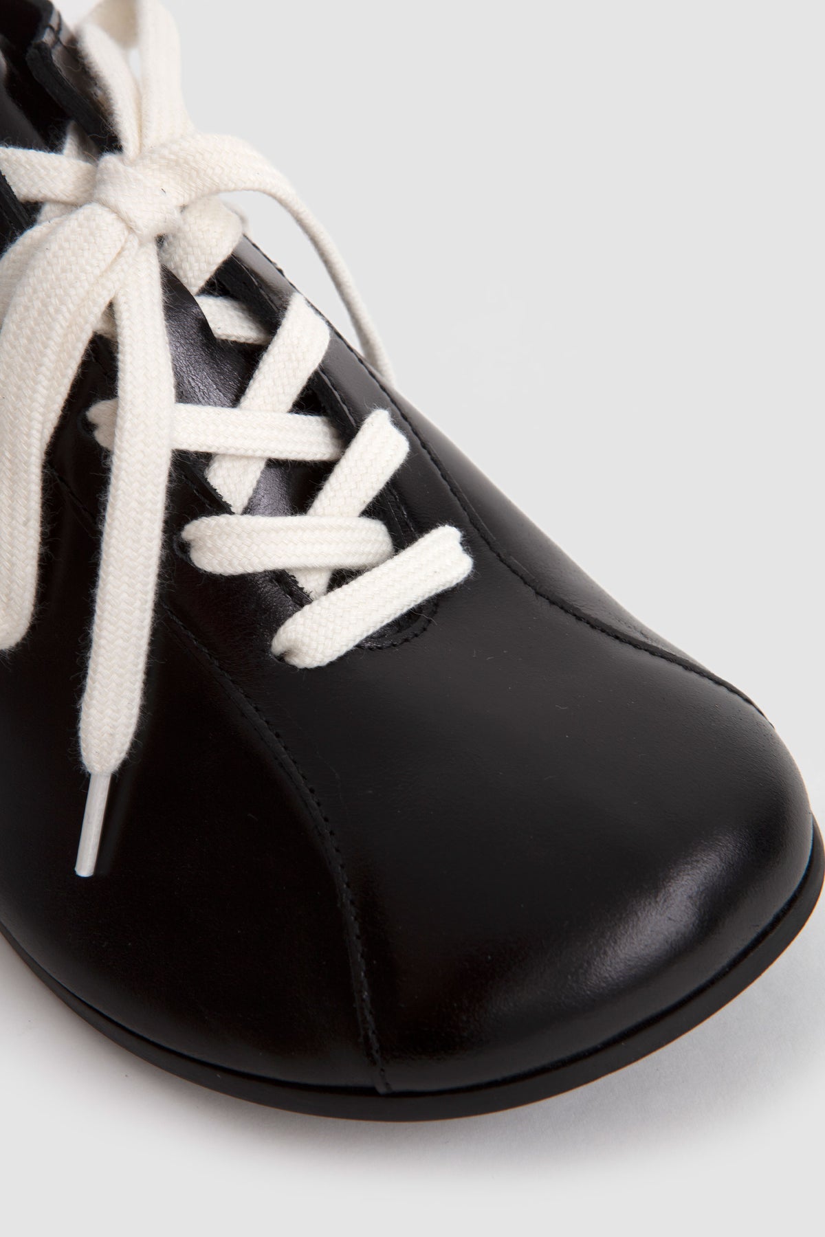 081 Cascade Black_5