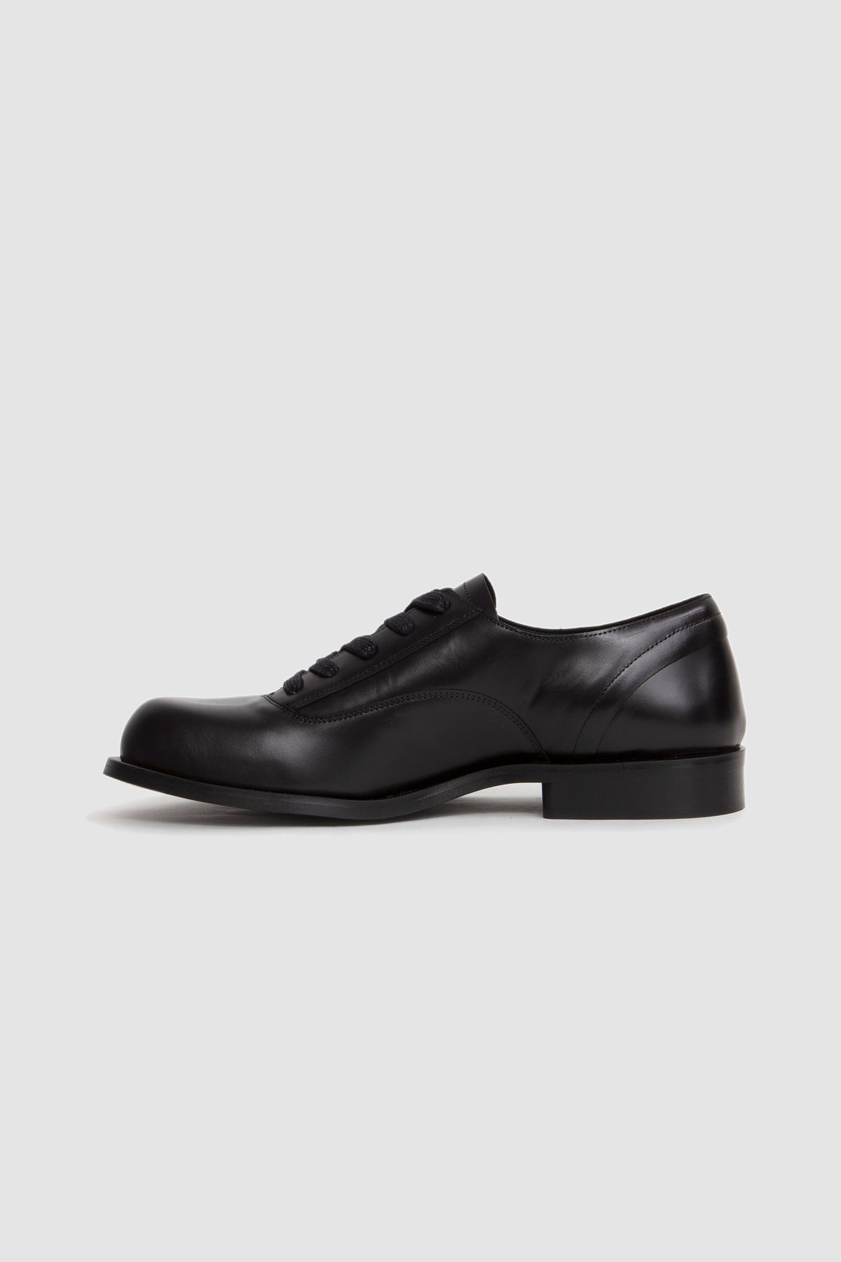 086 Derby Black_4