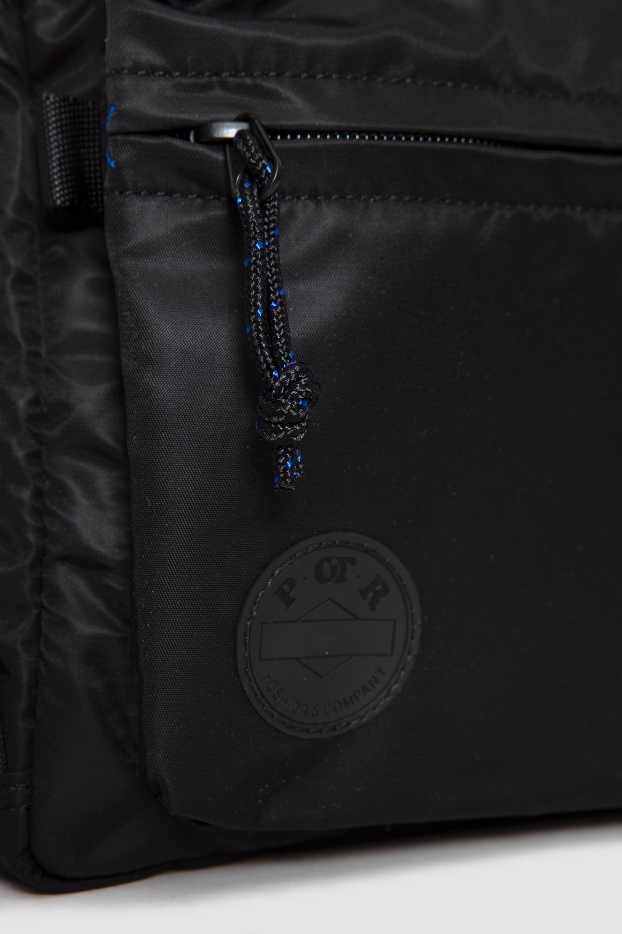 Packs Shoulder Pack (L) W/ Souvenir Black_2