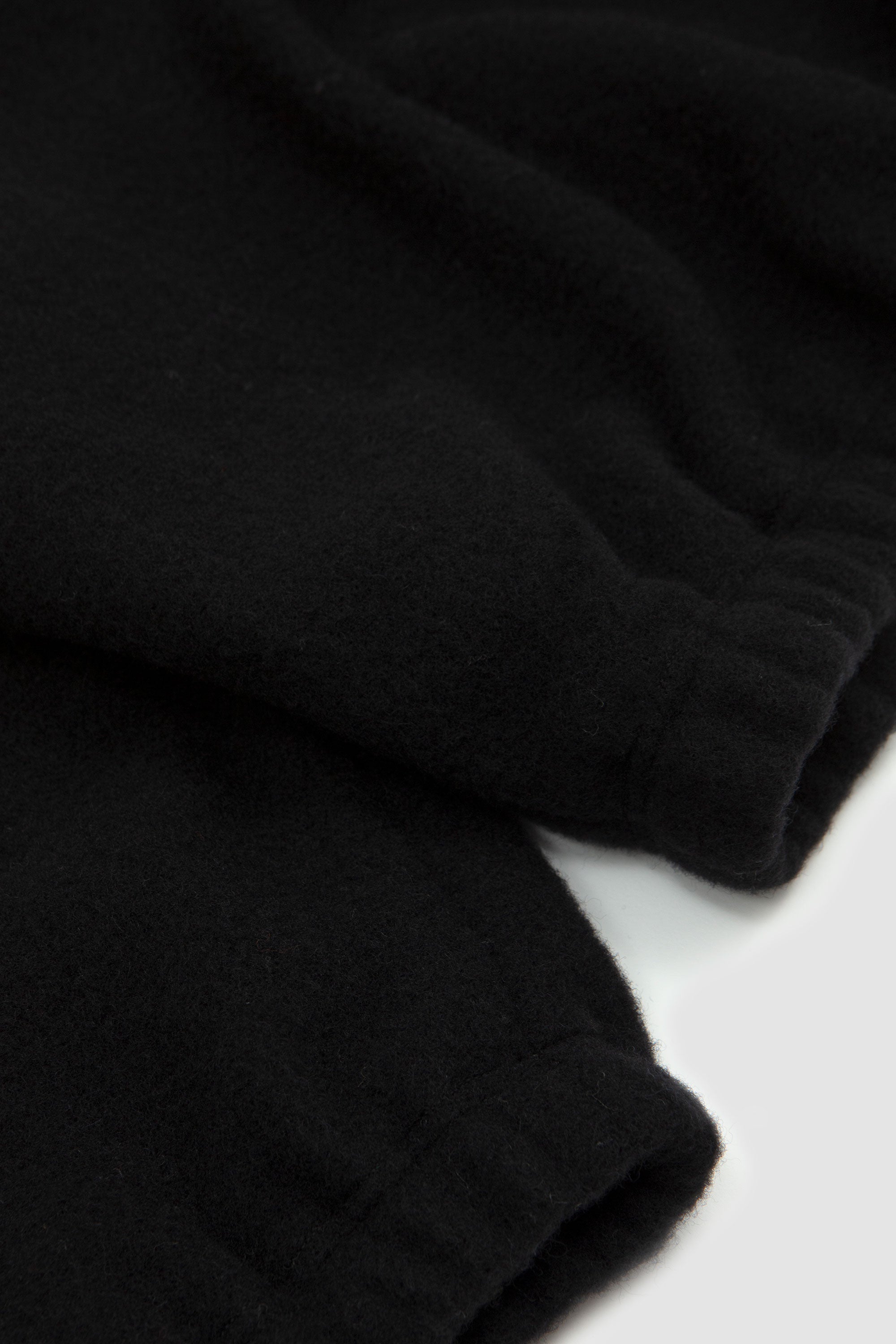 Natural Polar Fleece Black
