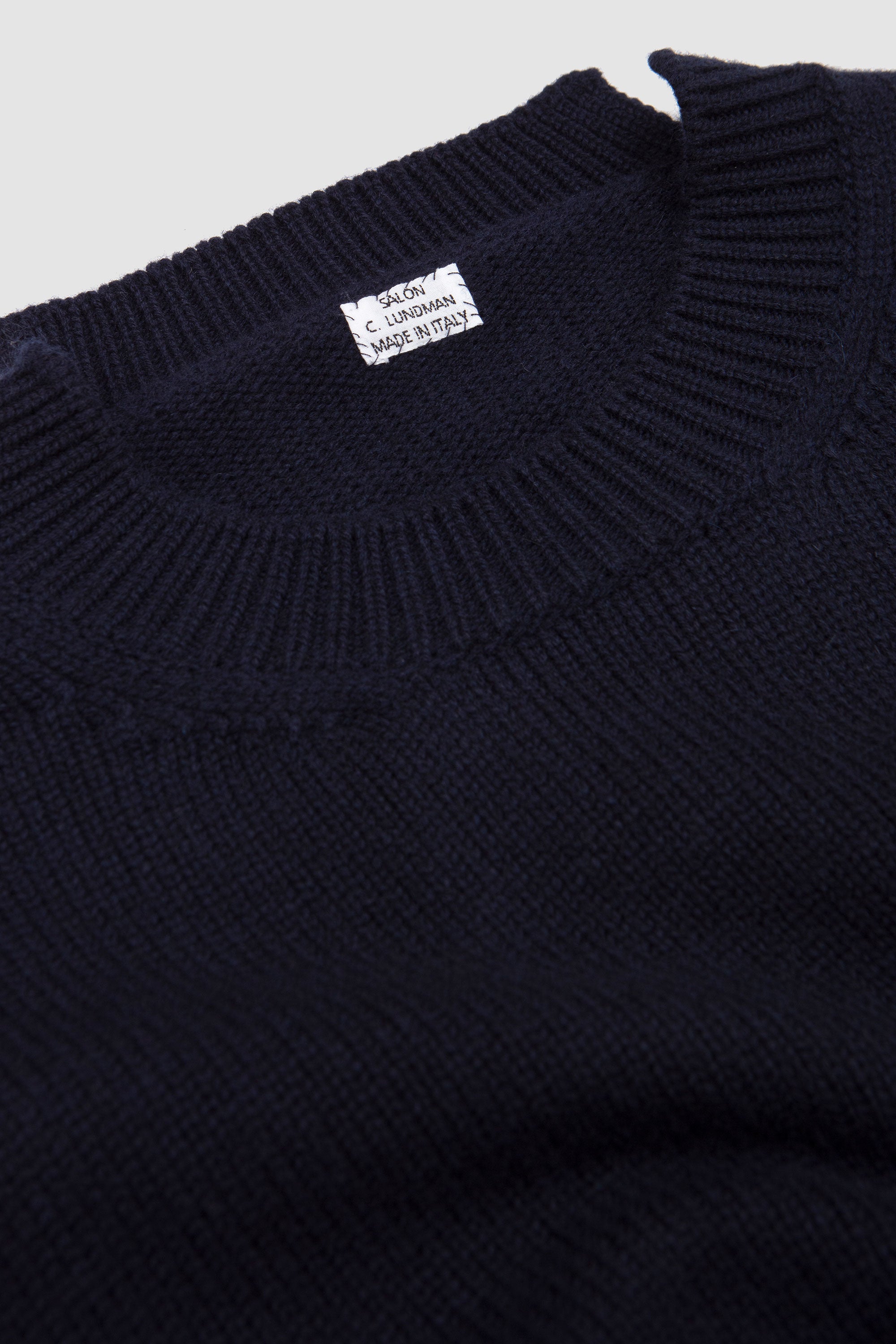 Chunky O Neck Navy