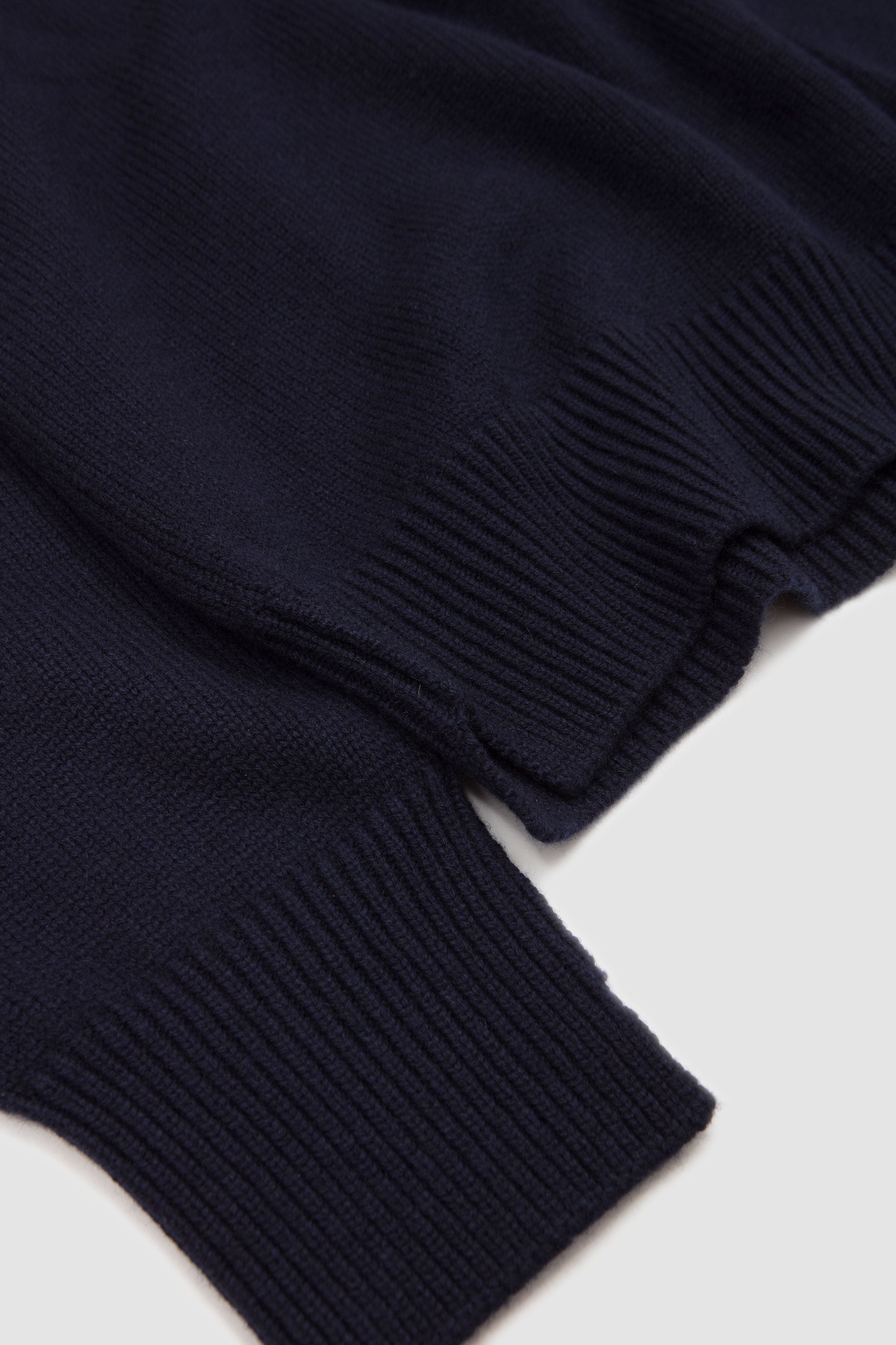 Chunky O Neck Navy