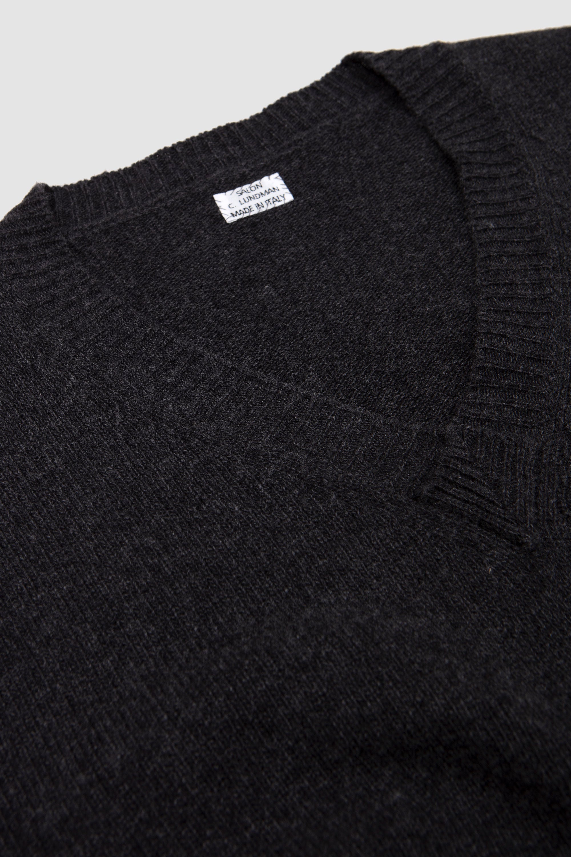 Medium Gauge V Neck Grey