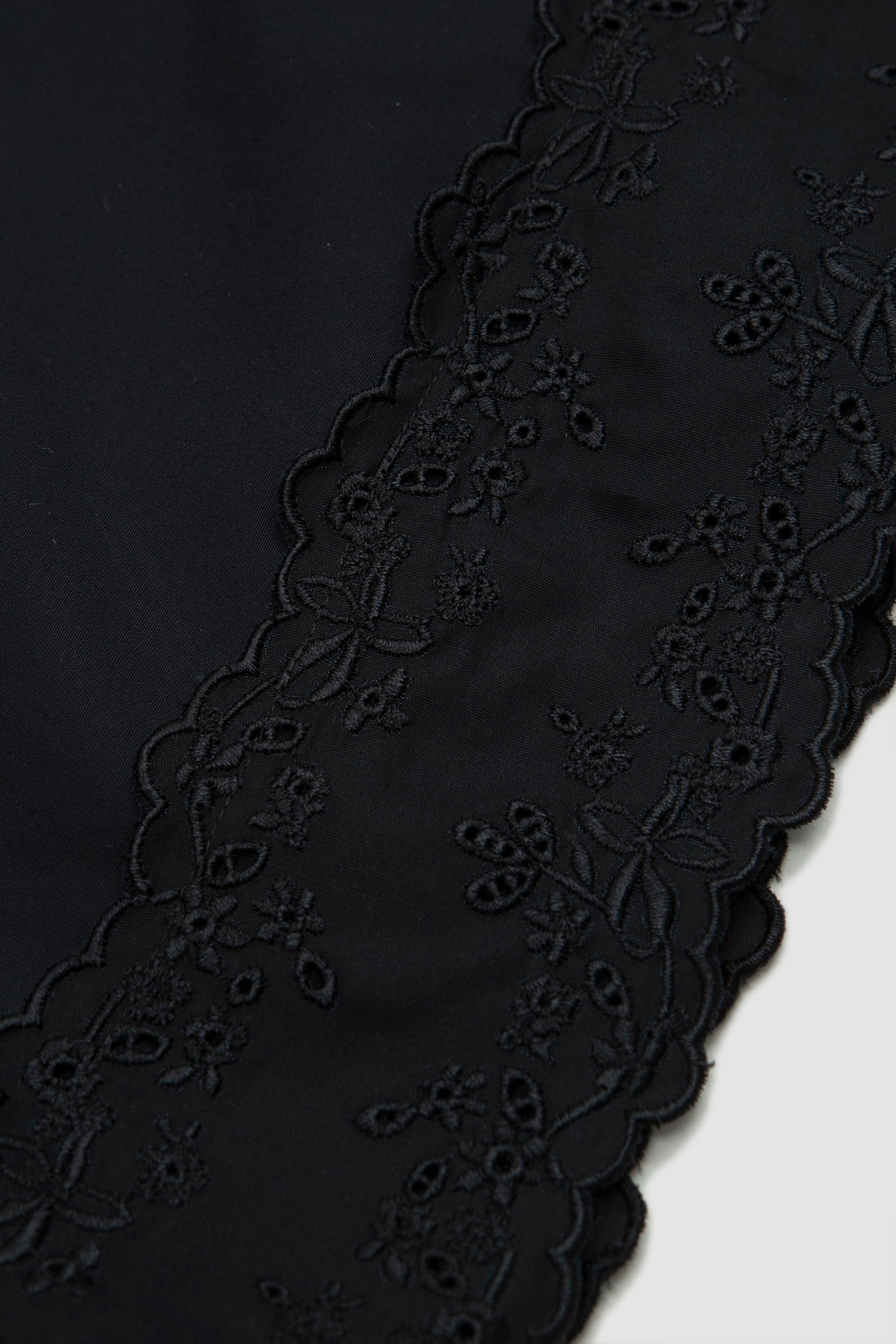 Relaxed SS Shirt W/ Trim Black/Black