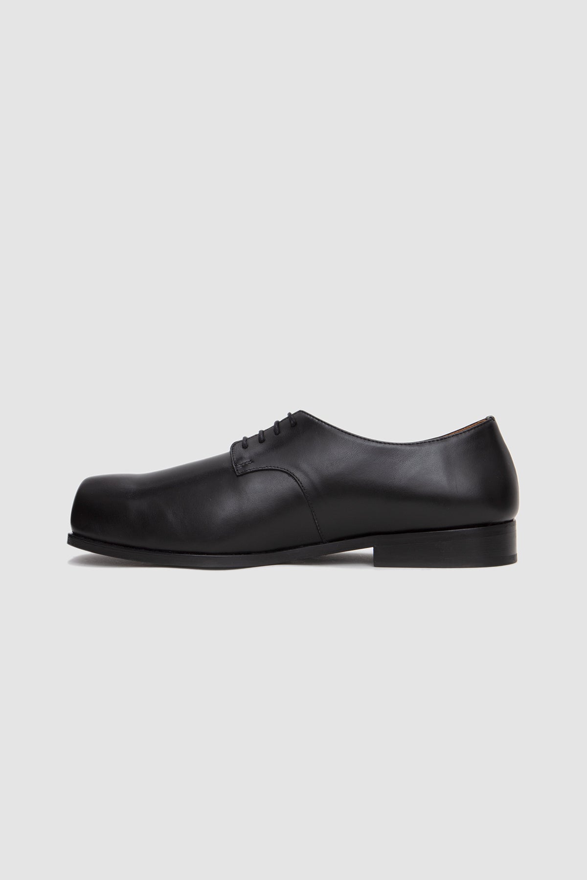 Hannes Derby Black_4
