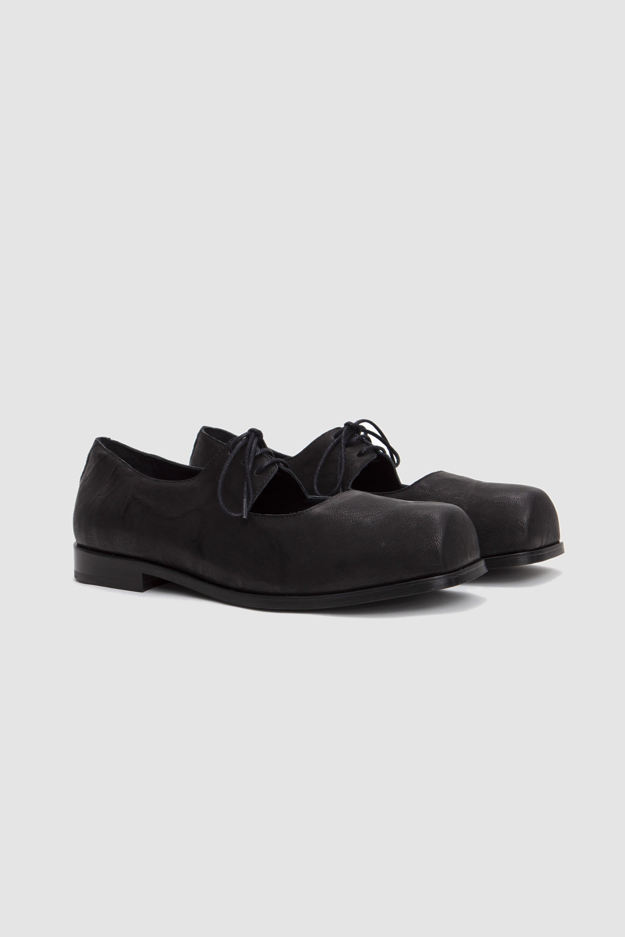 Theresia Derby Oyster Black_2
