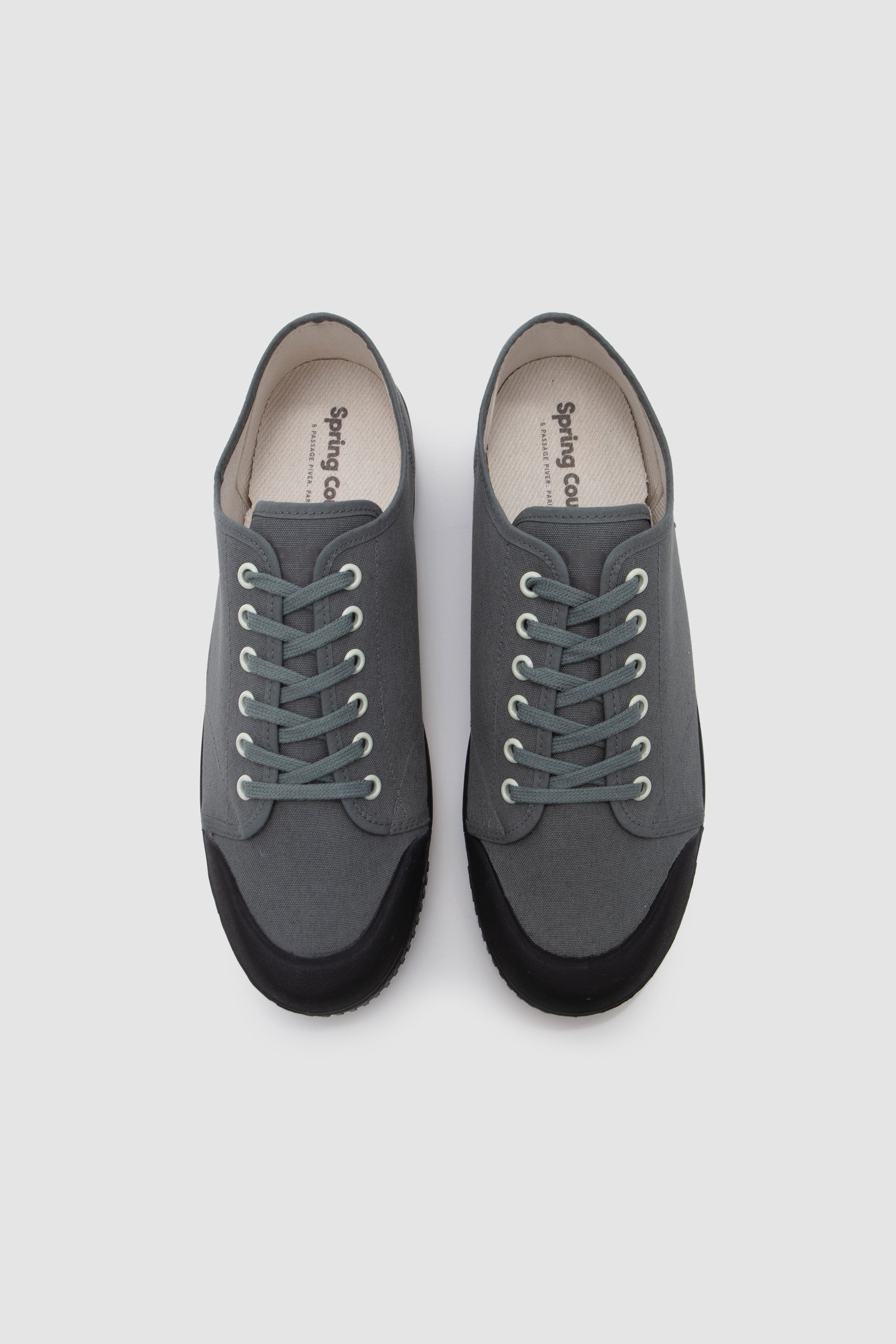 G2 Black Sole Bluestone