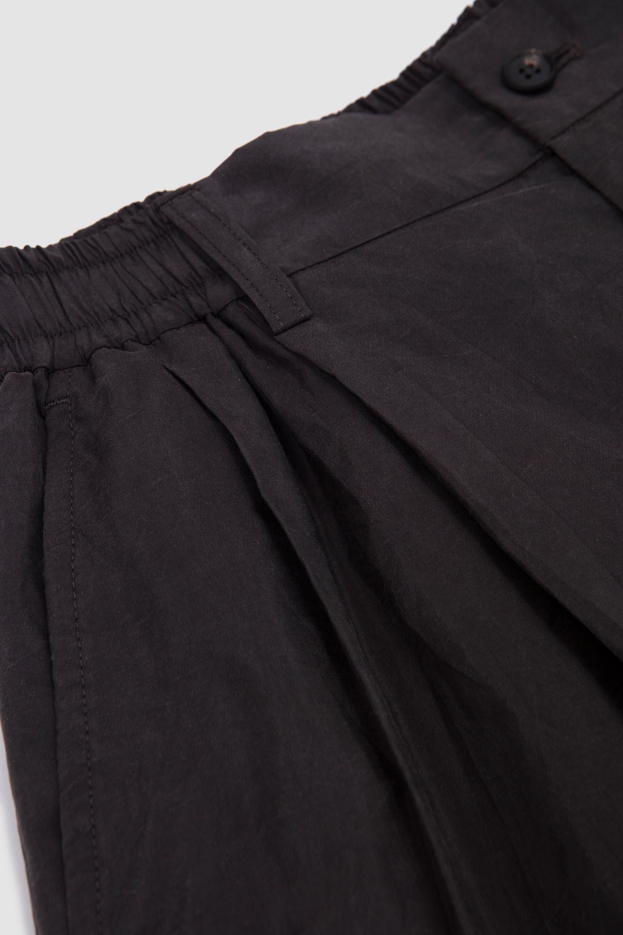 Silk Nylon Wide Easy Short Trouser Charcoal Brown