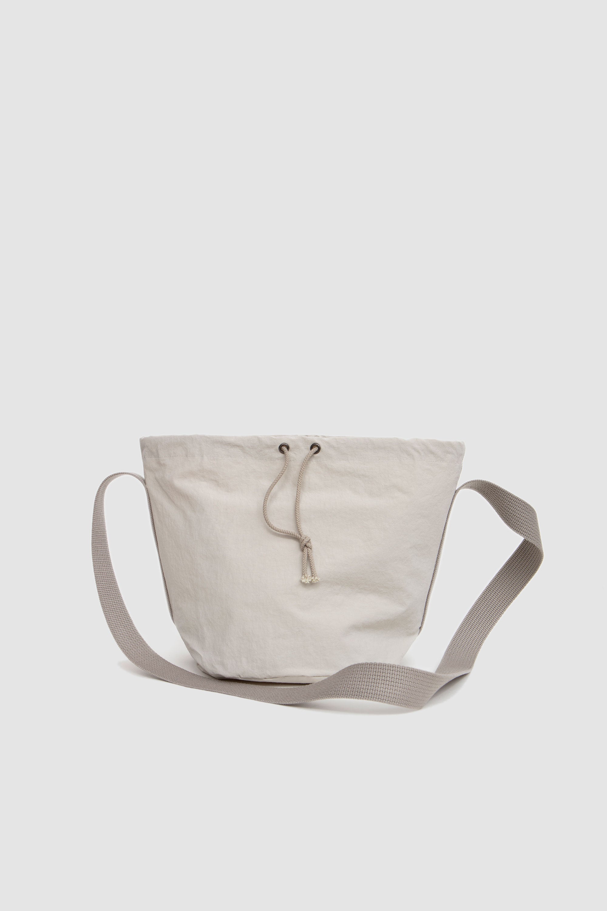 One Shoulder String Bag Taupe_1