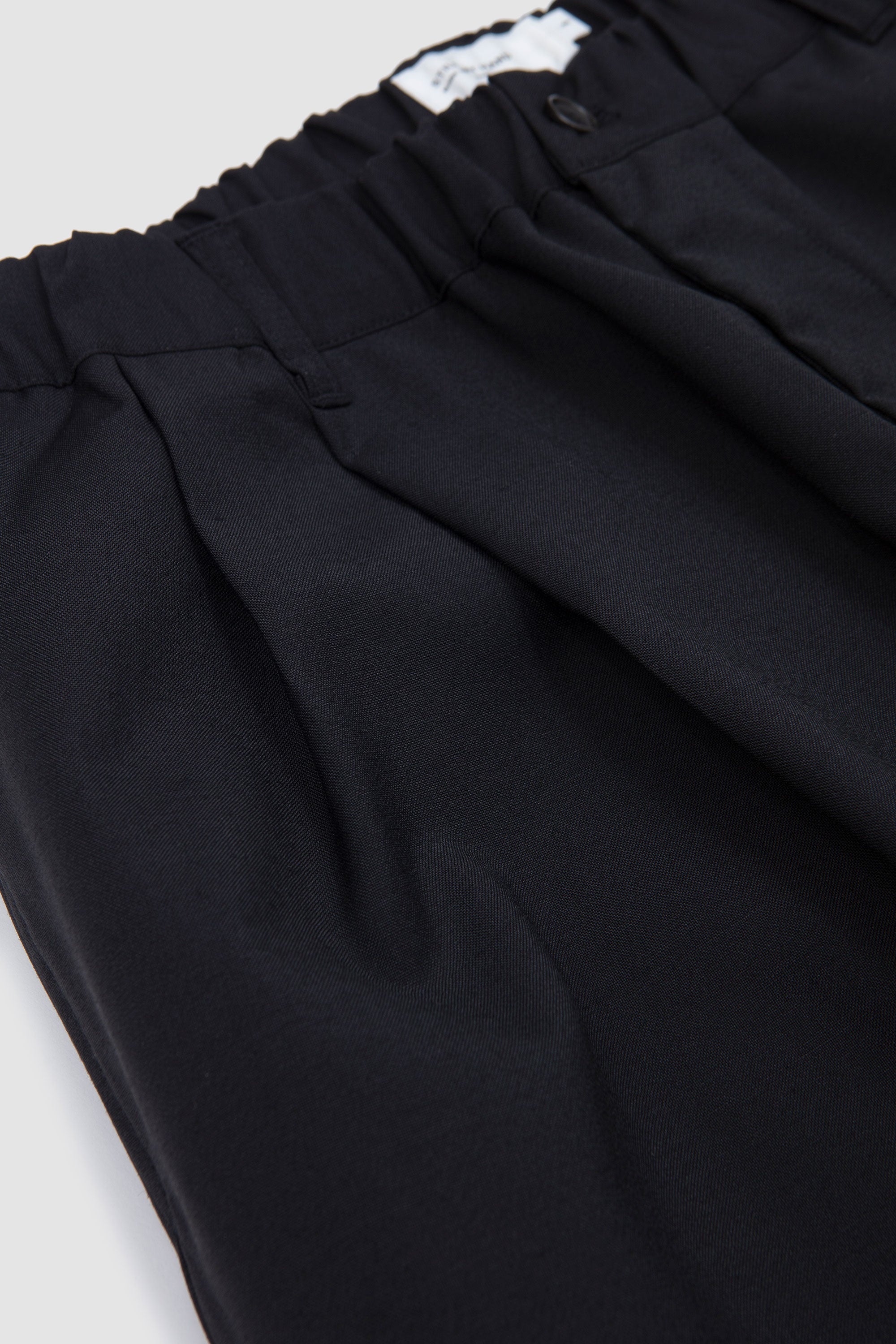 Relaxed 2 Tuck Pants Ink Black