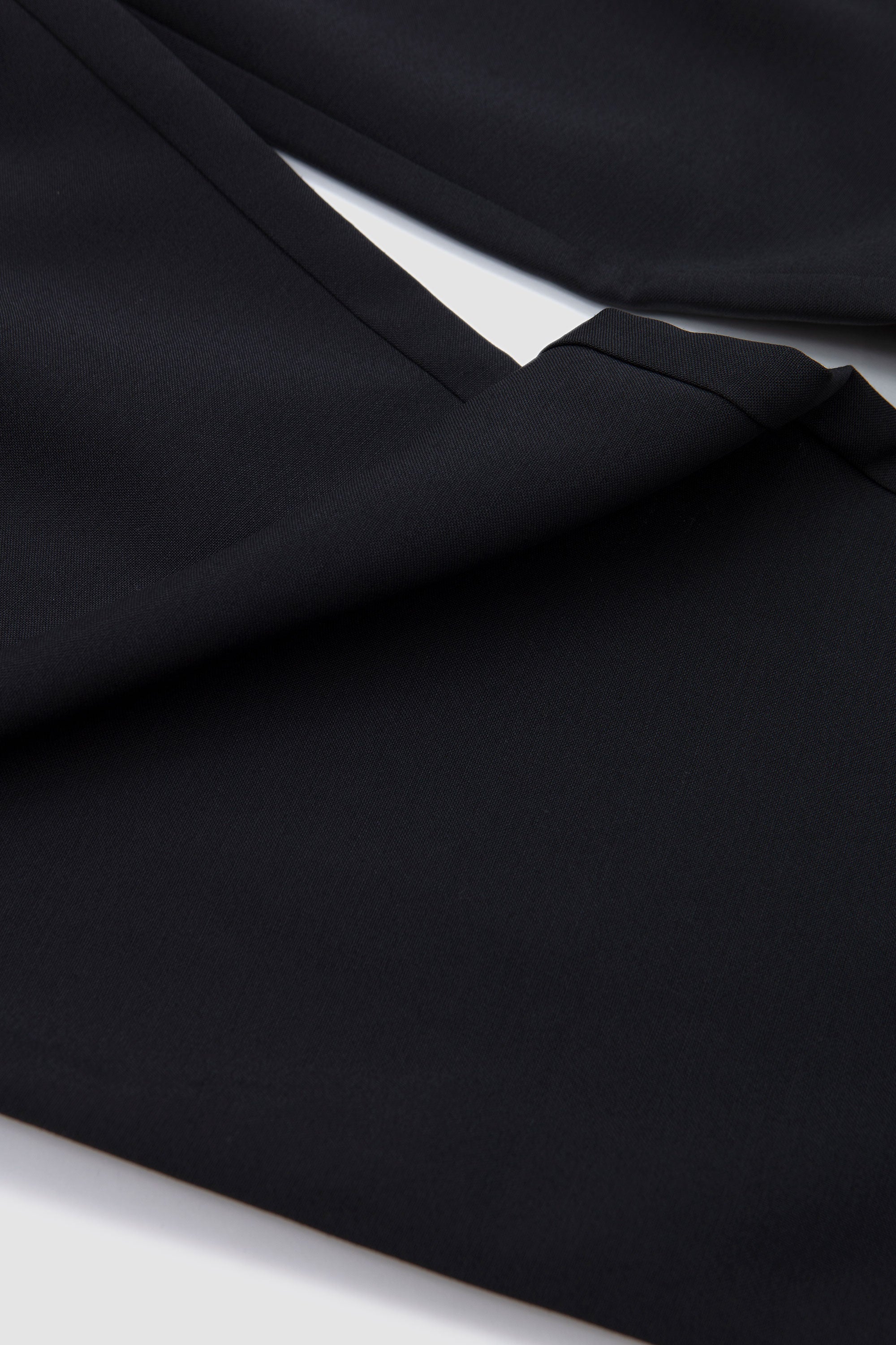 Relaxed 2 Tuck Pants Ink Black