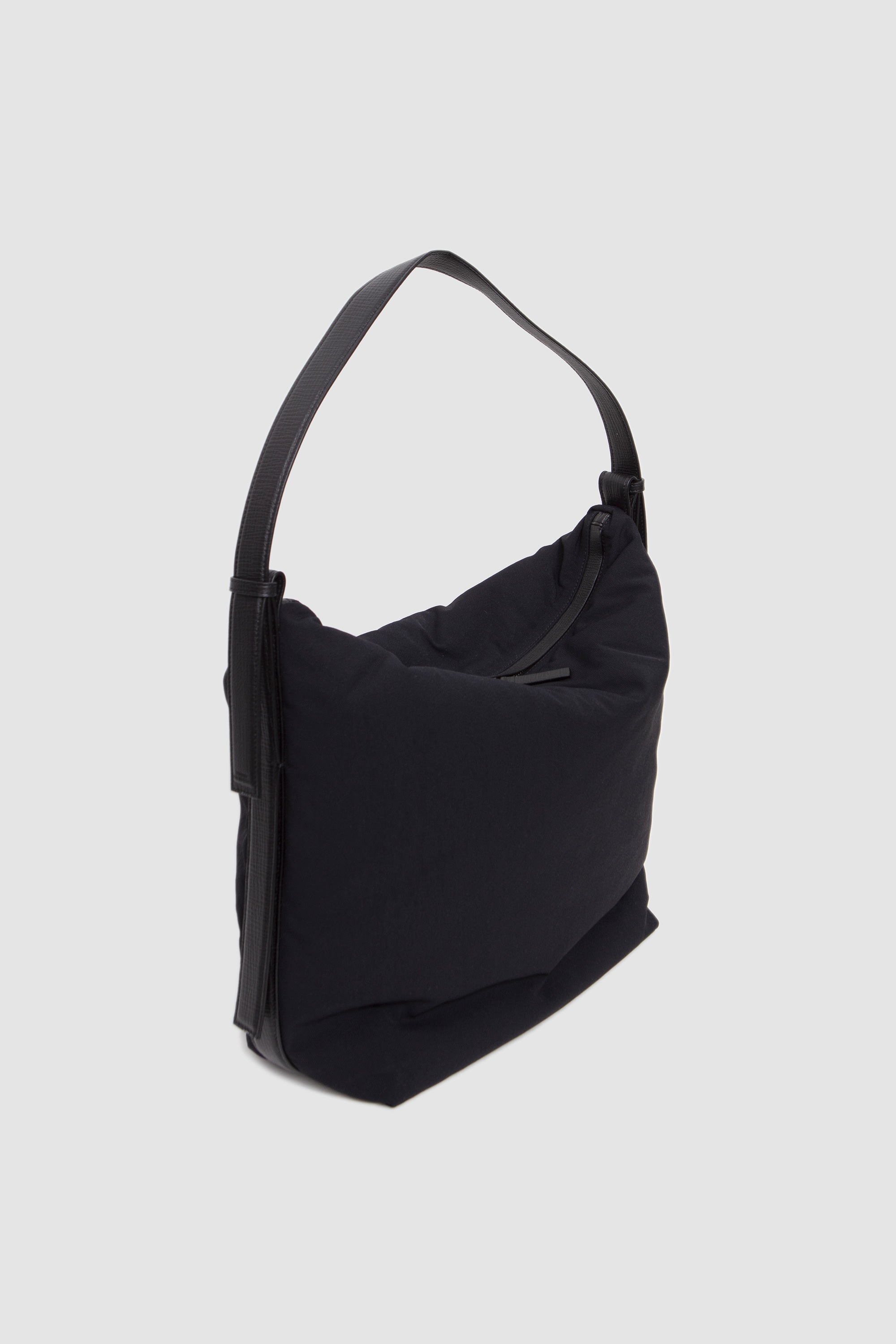 Airport Bag (M) Black_2