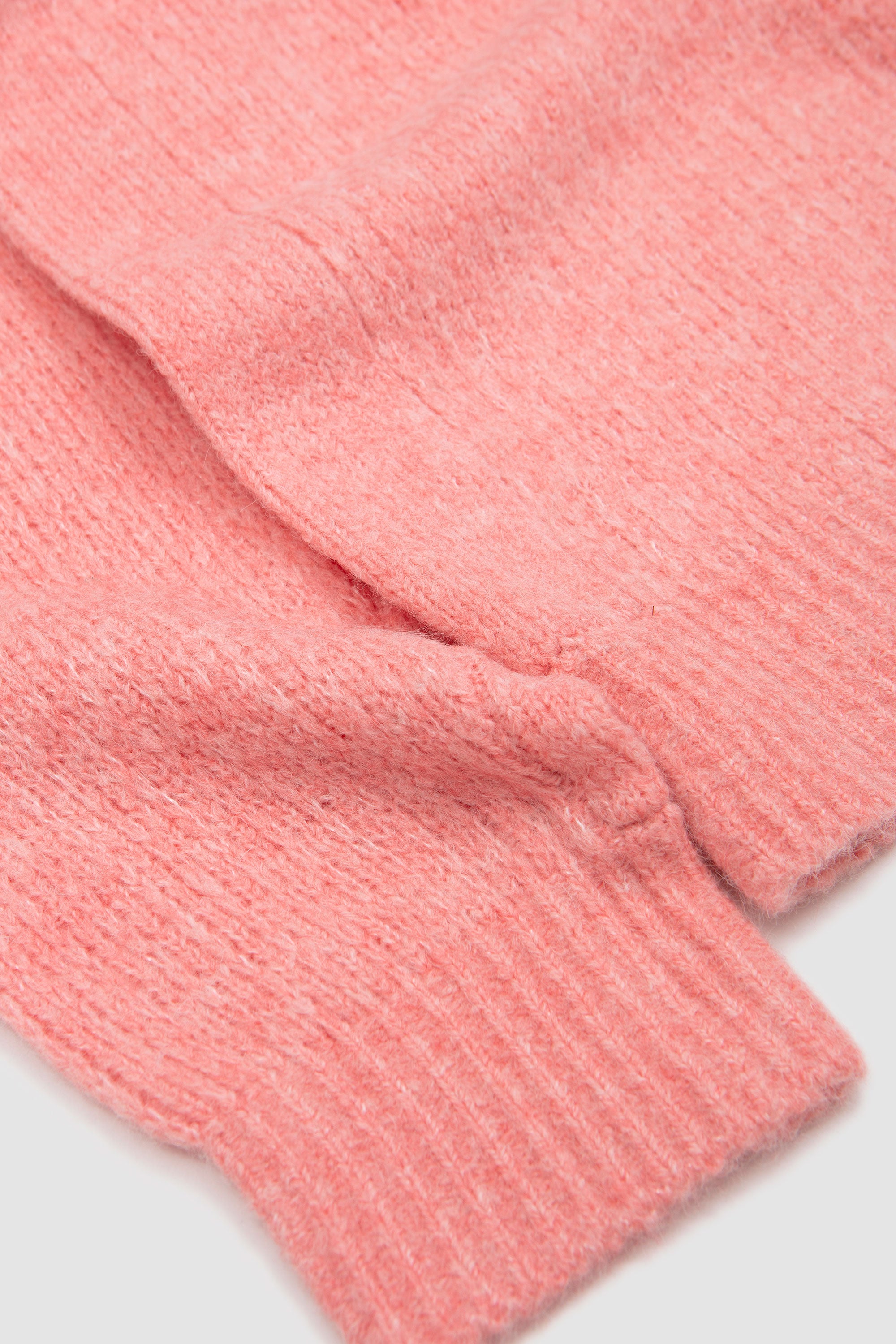 Yak Sweater Bubble Gum_3