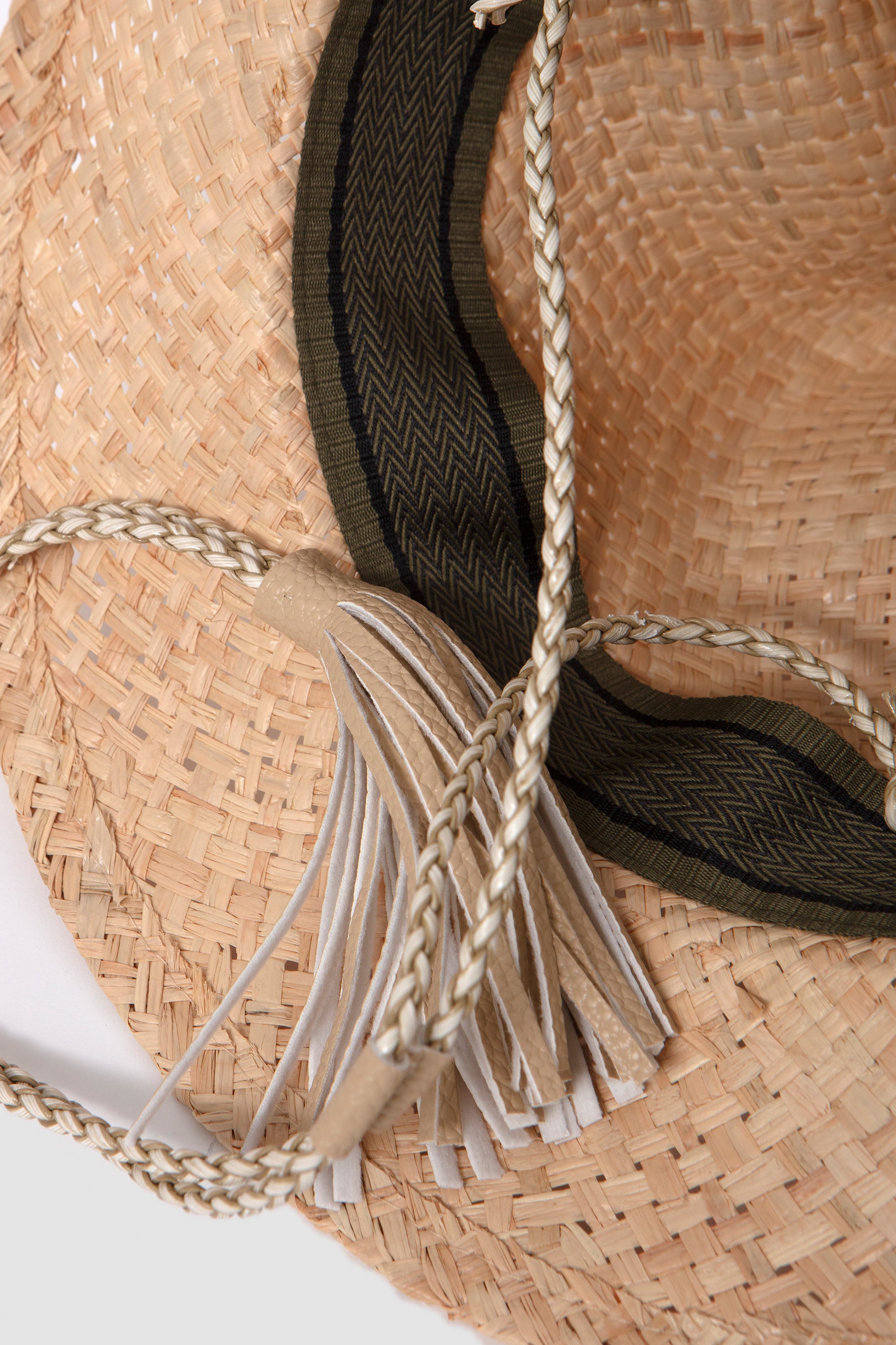 Resort Mt. Hat Raffia_4