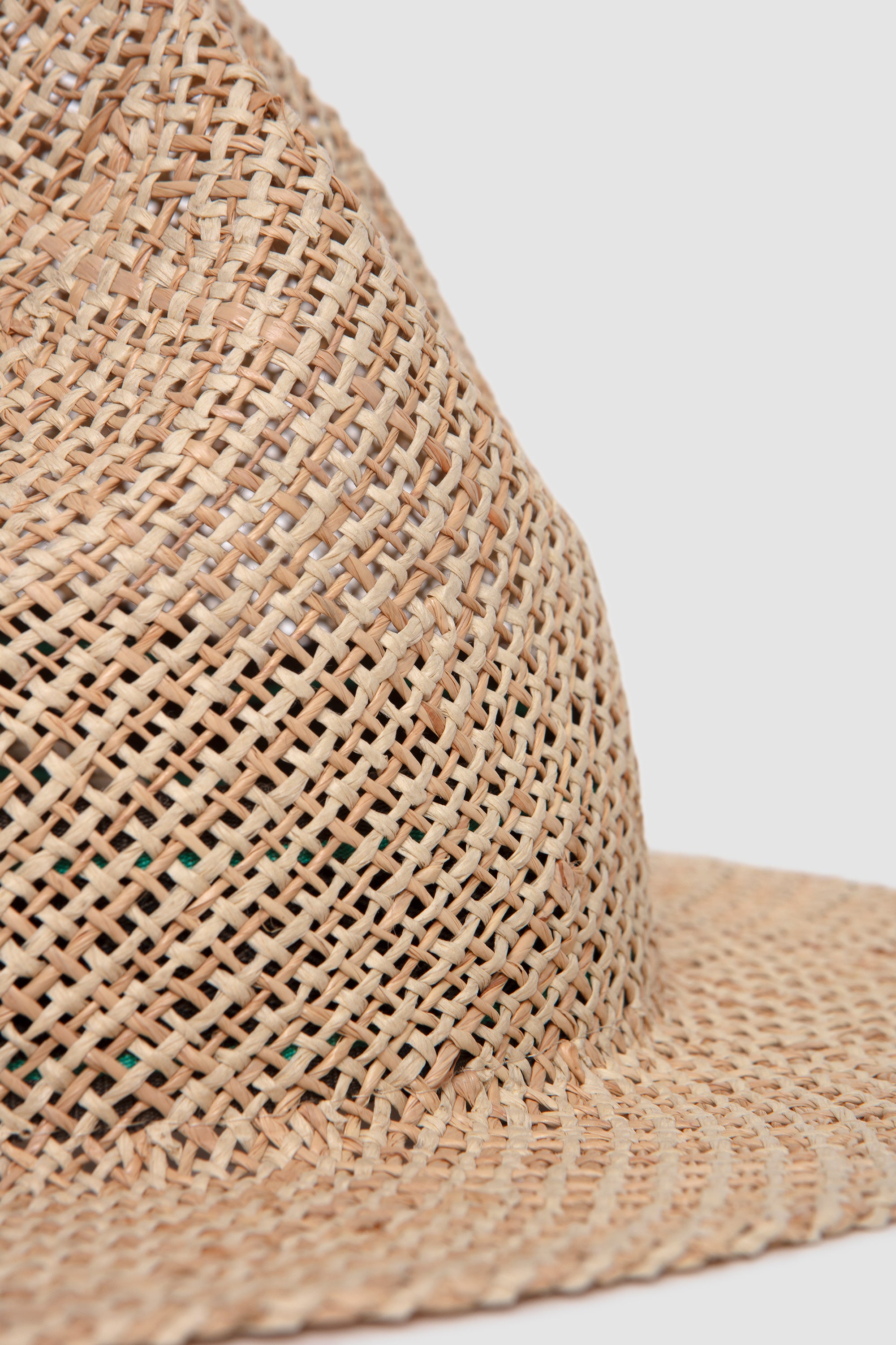 Resort Mt. Hat Raffia / Paper