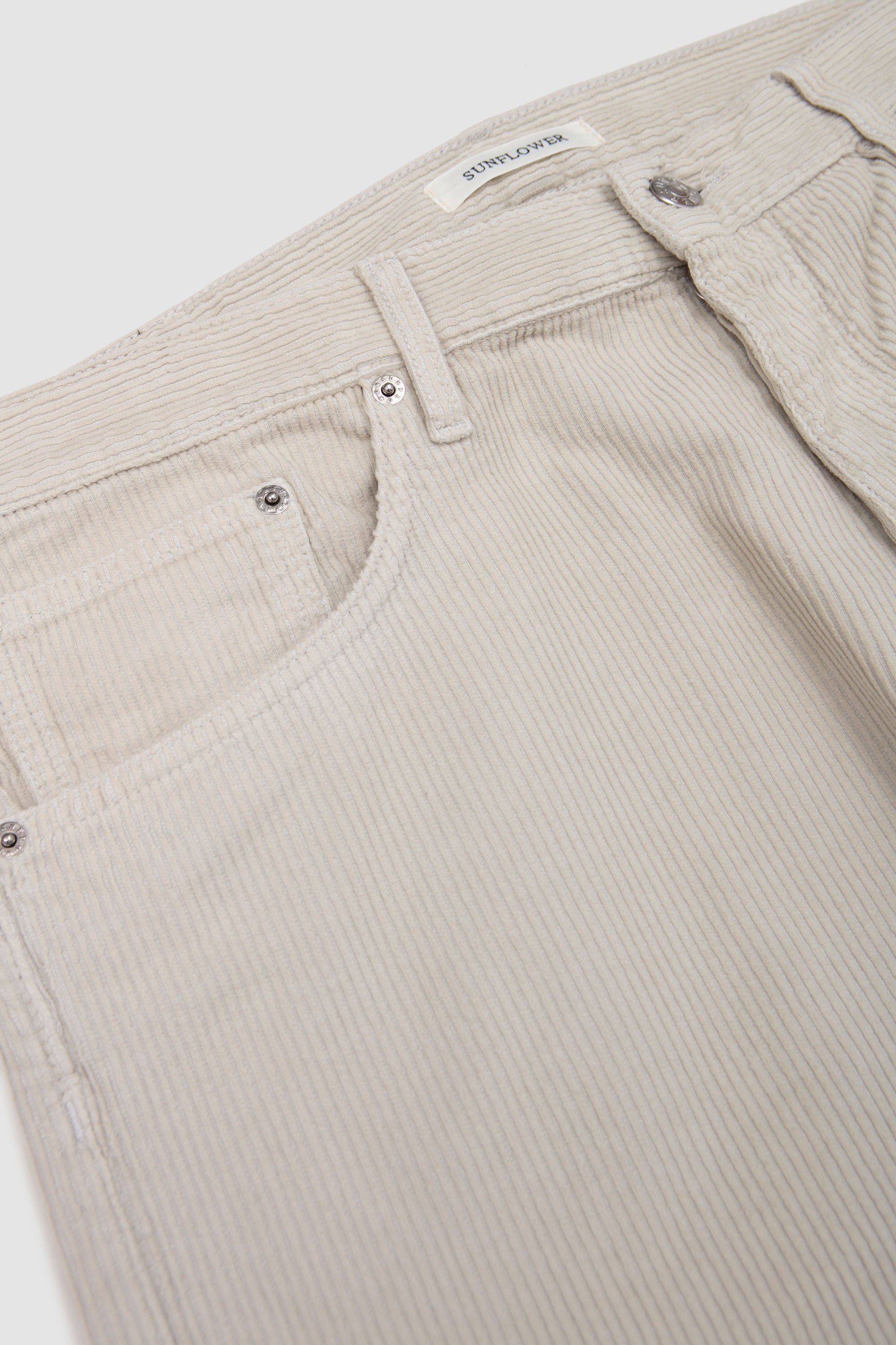 Loose Ivory_2
