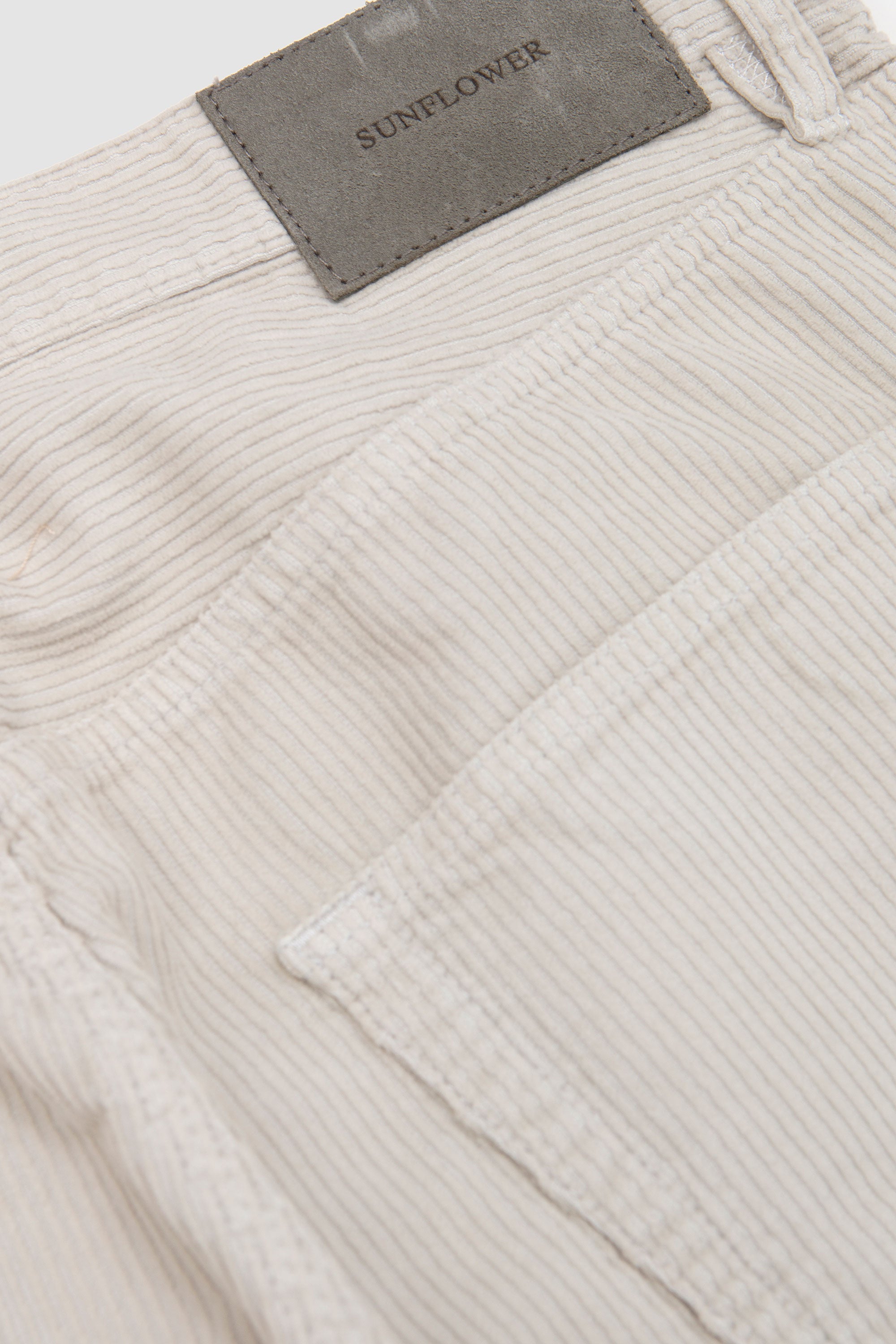 Loose Ivory_3