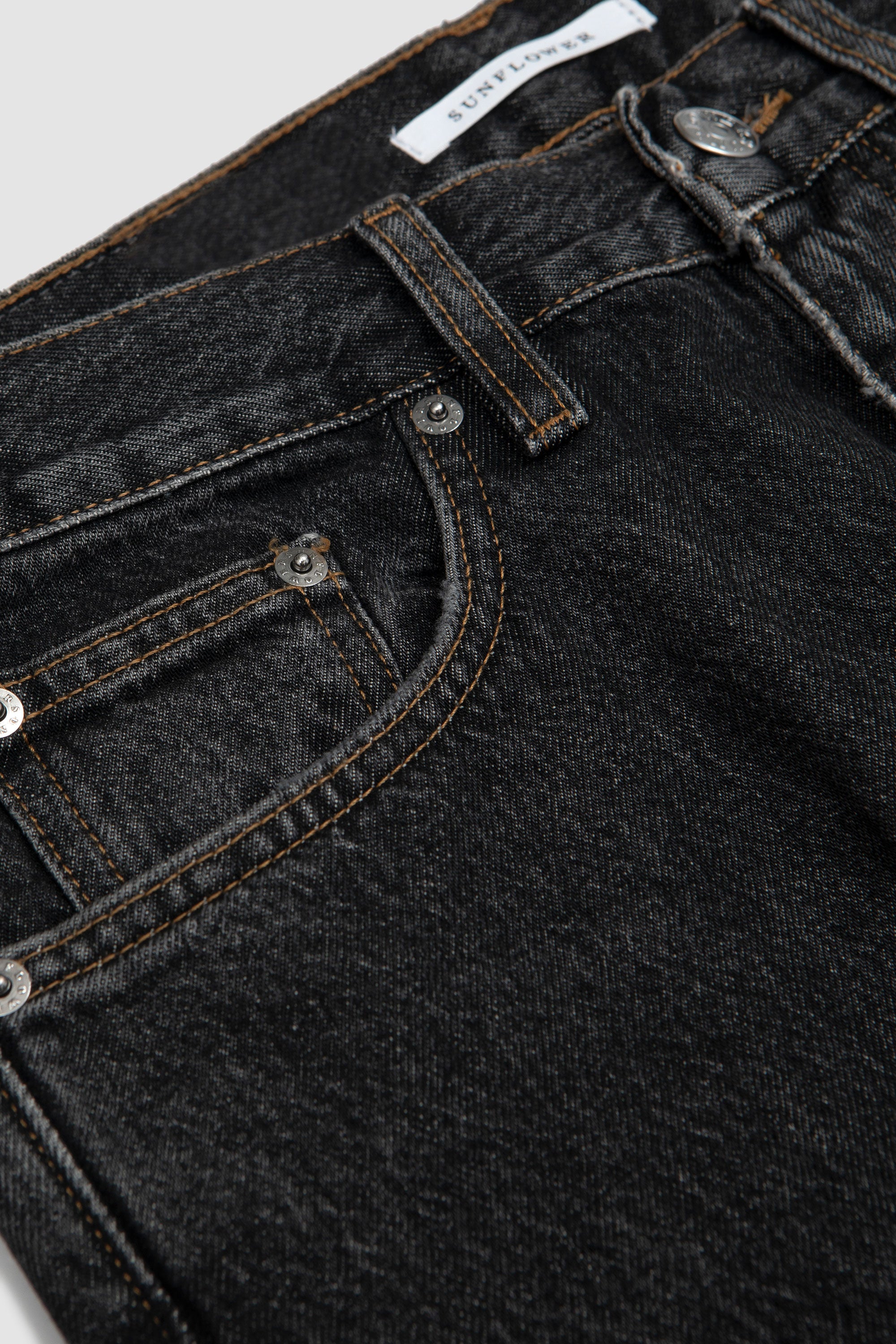パンツ Sunflower CLASSIC FLARE BLACK STONE31/34 Sunflower - Classic Flare in Simple Rinse – Stoy