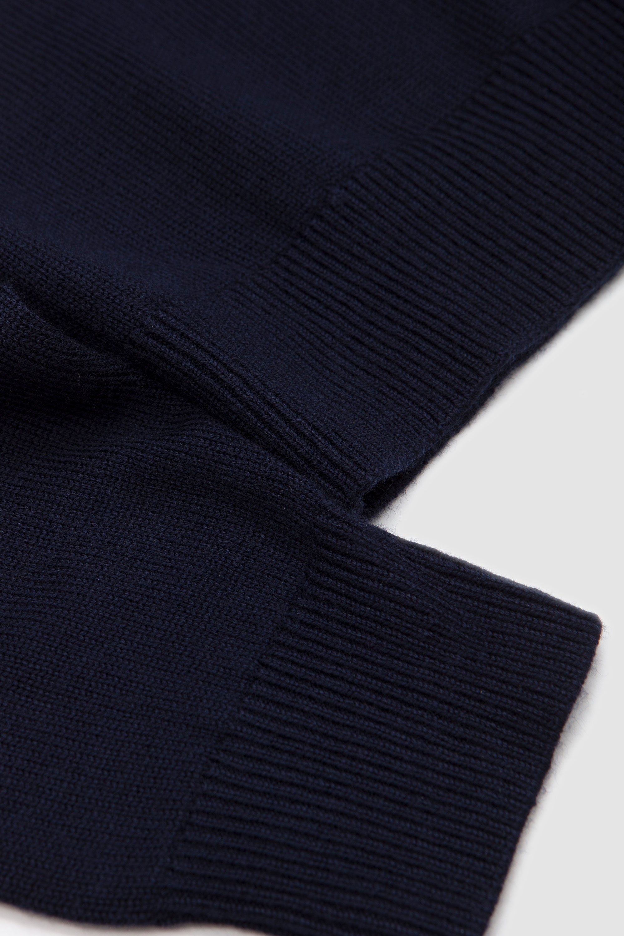 Moon Merino Cropped Sweater Navy_3