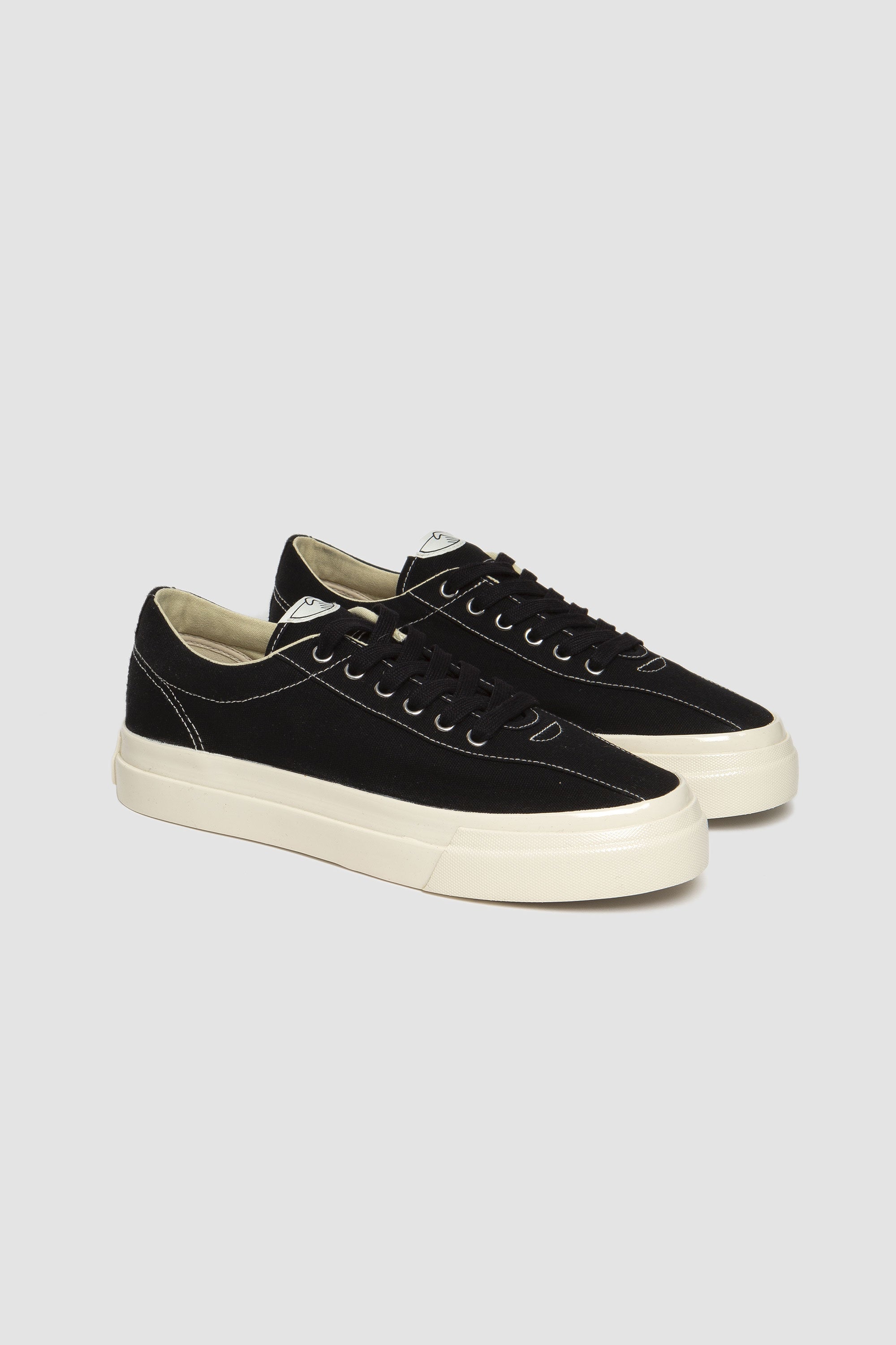 Dellow Canvas Black