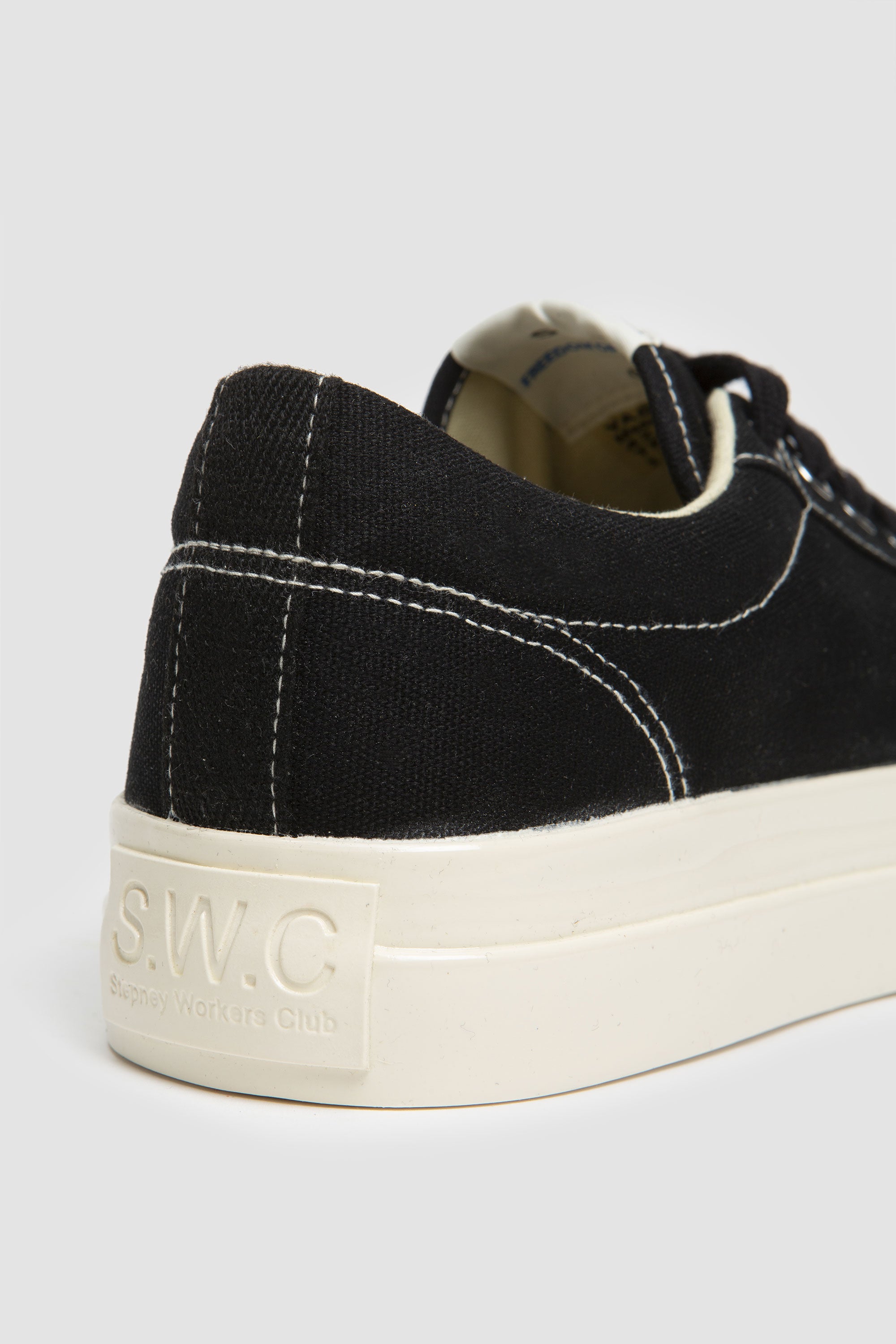 Dellow Canvas Black_4