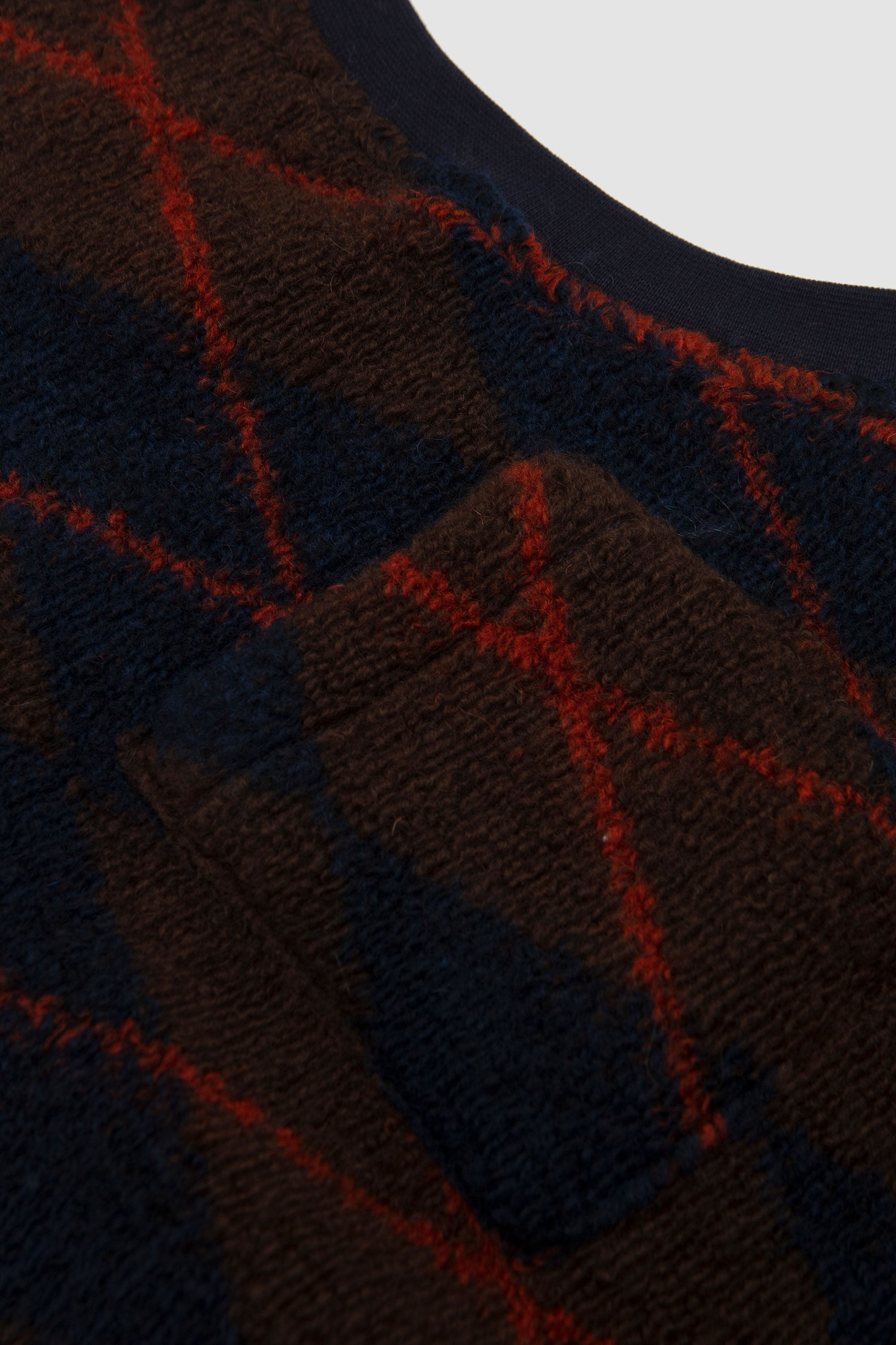 Argyll Fleece Sleeveless Crew Brown/ Navy