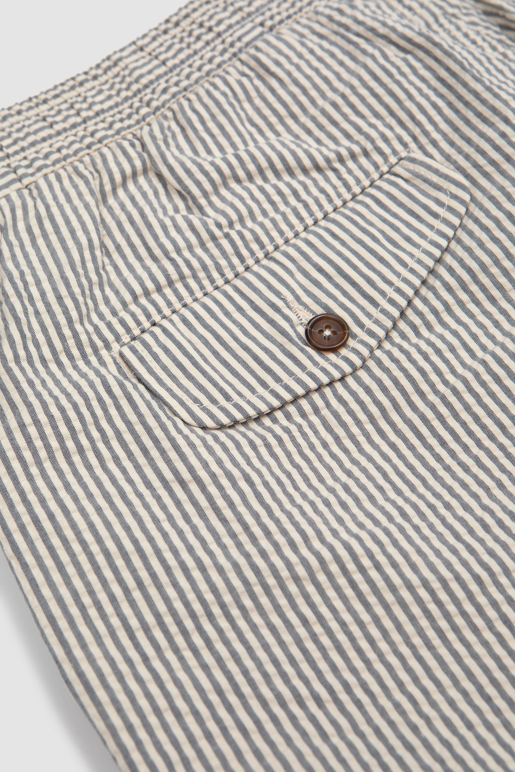 Pleated Track Derby Stripe Short Grey