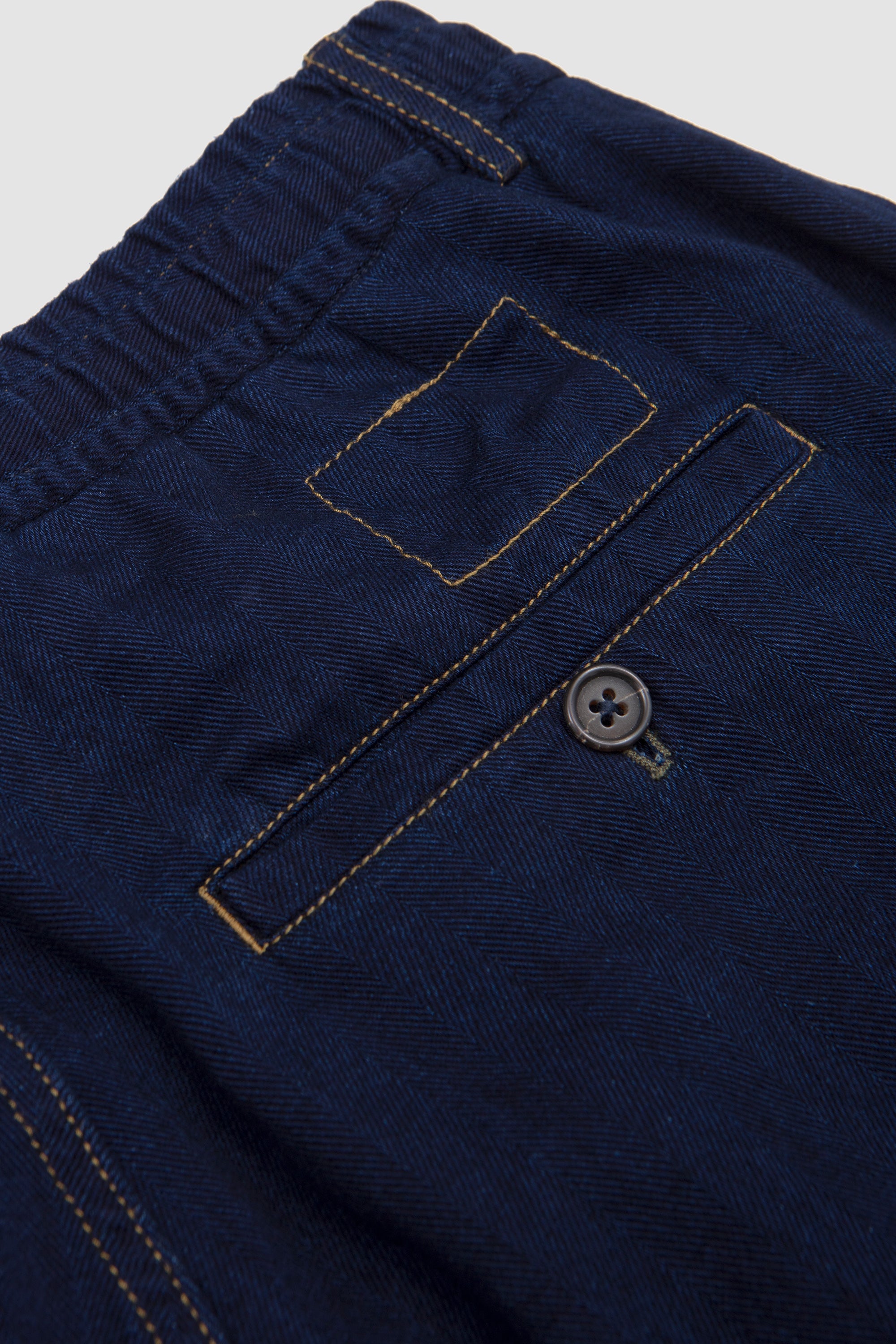 Pleated Track Short Herringbone Rec. Cotton Indigo_3