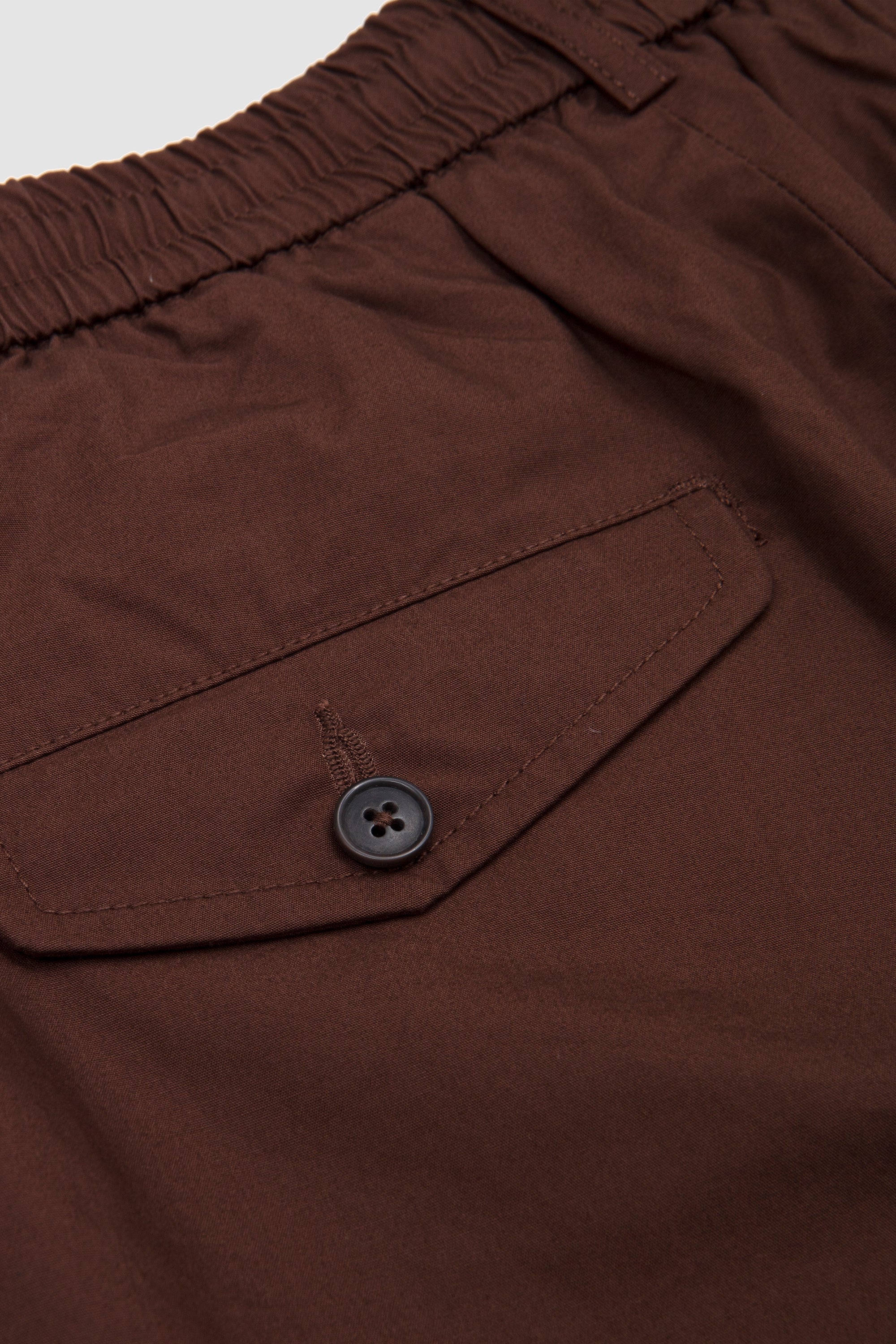 Pleated Track Short Peached Poplin Brown