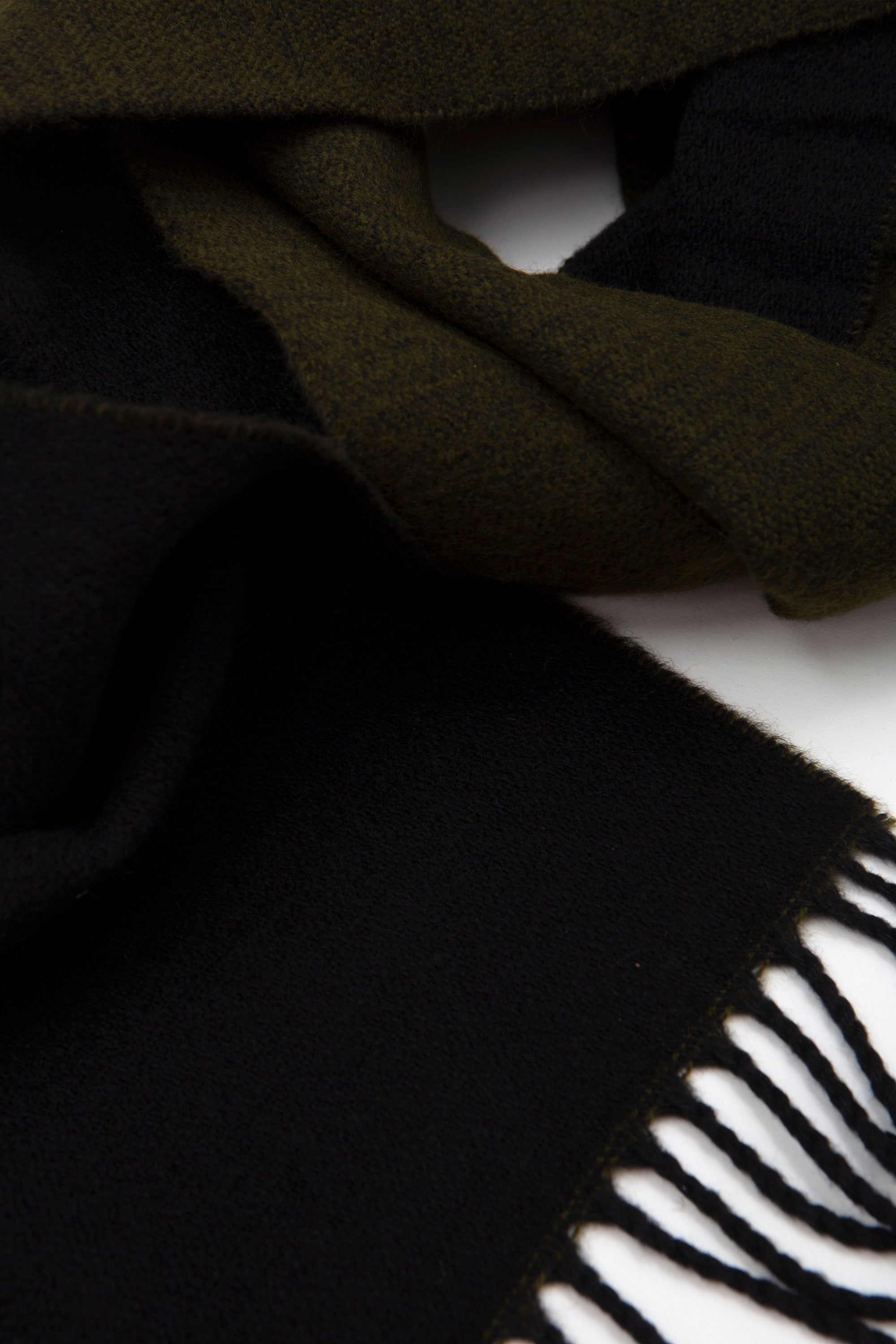 Scarf Double Sided Green/ Black_4