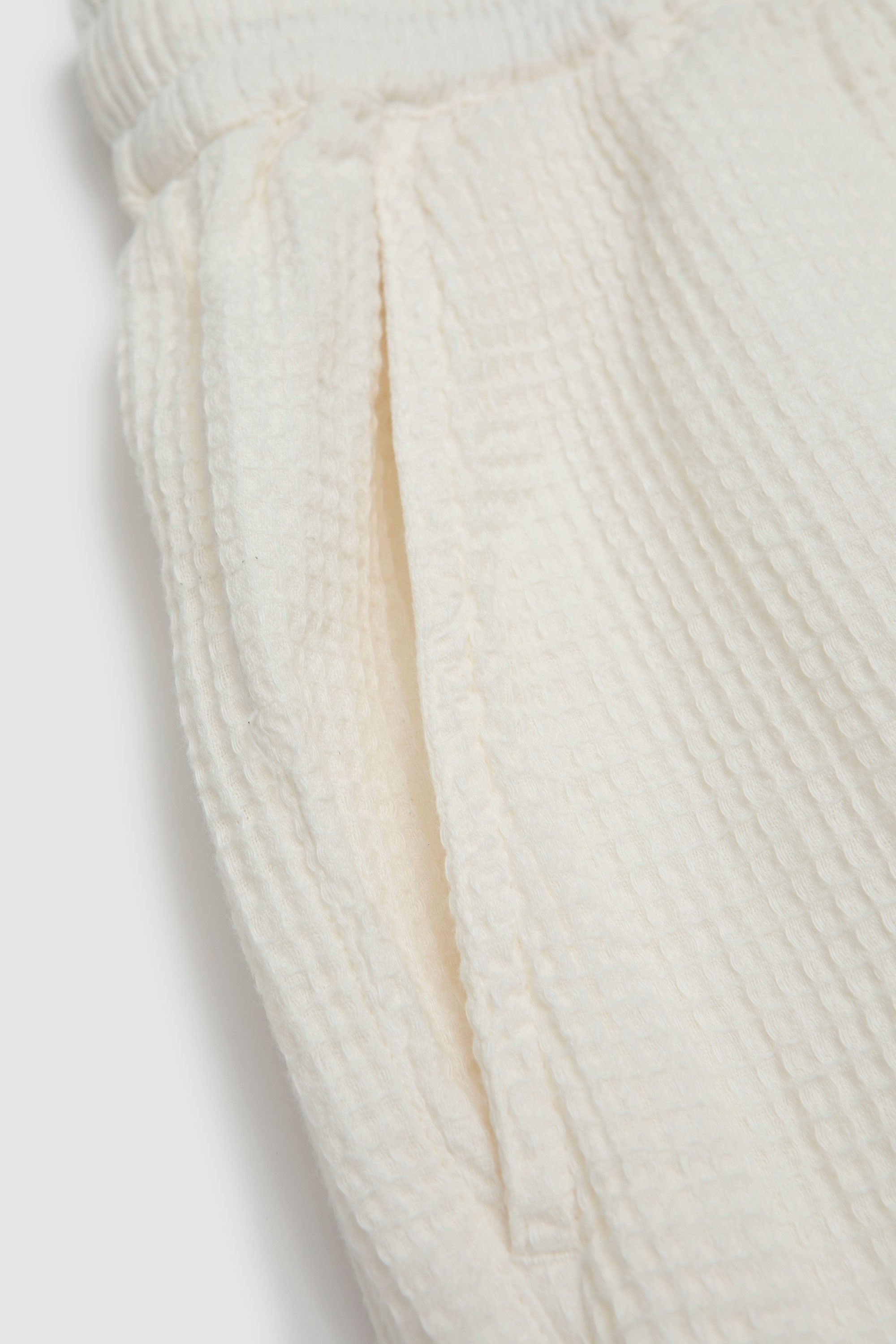 Simple Short Nippon Waffle Ecru