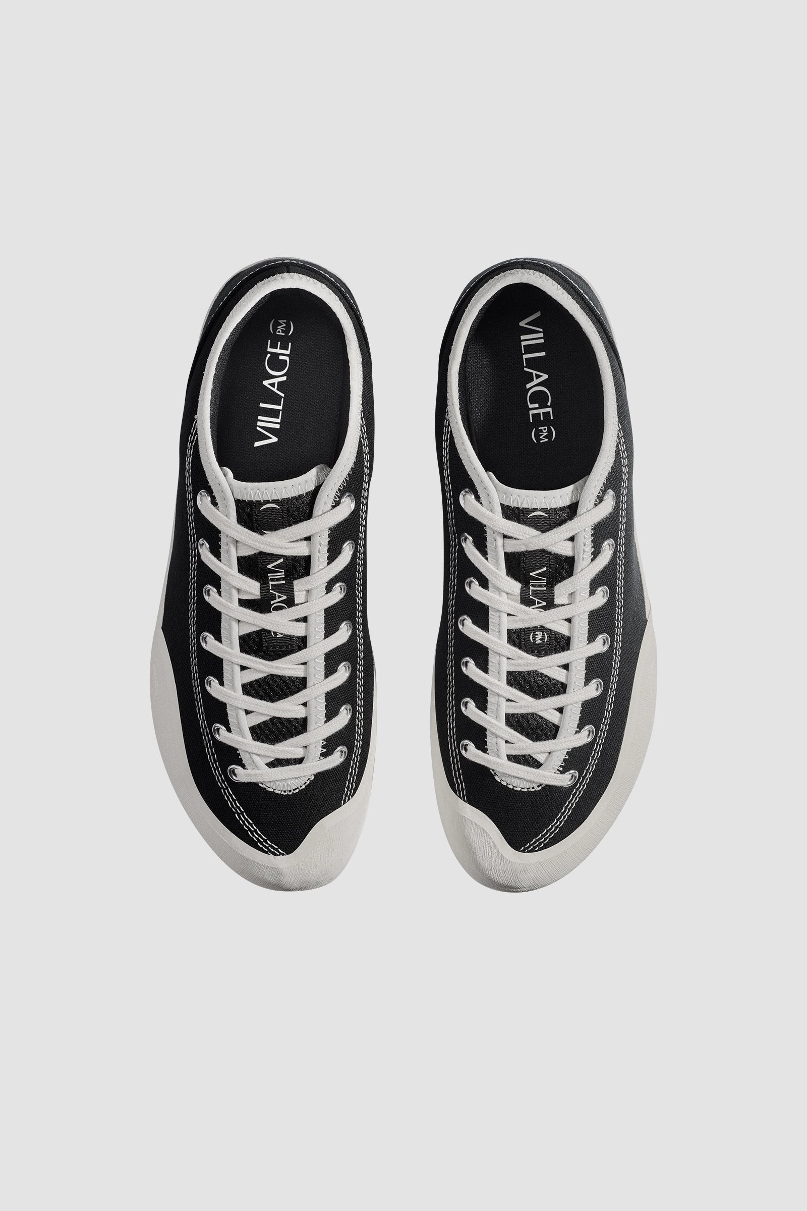 1.30PM Black/ White_3