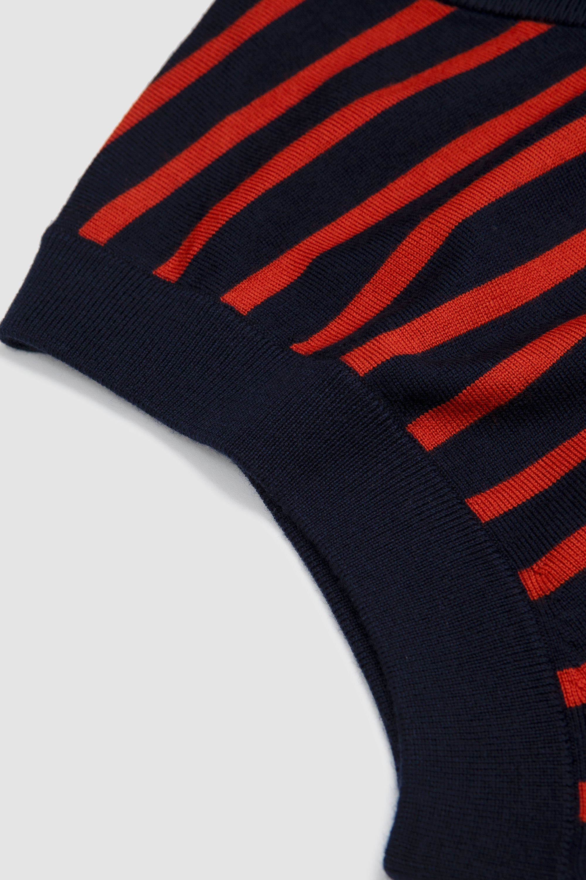Kamau Cardigan Navy/ Red