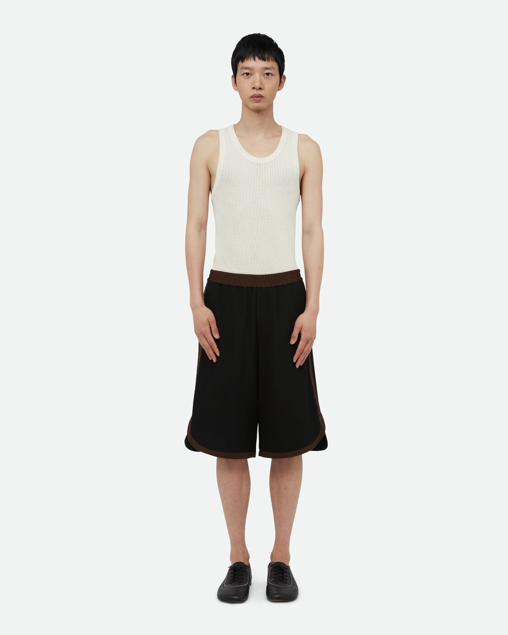 Ossie Shorts Black/ Brown